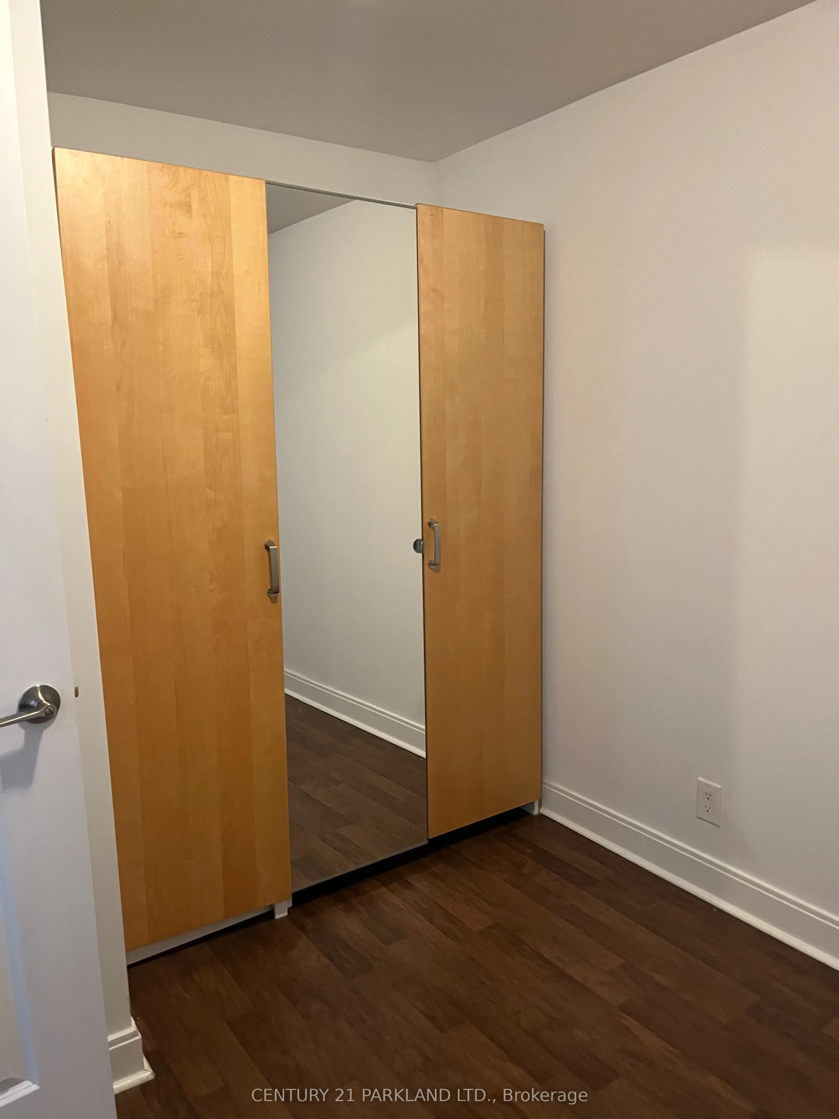 50 Absolute Avenue, #2501
