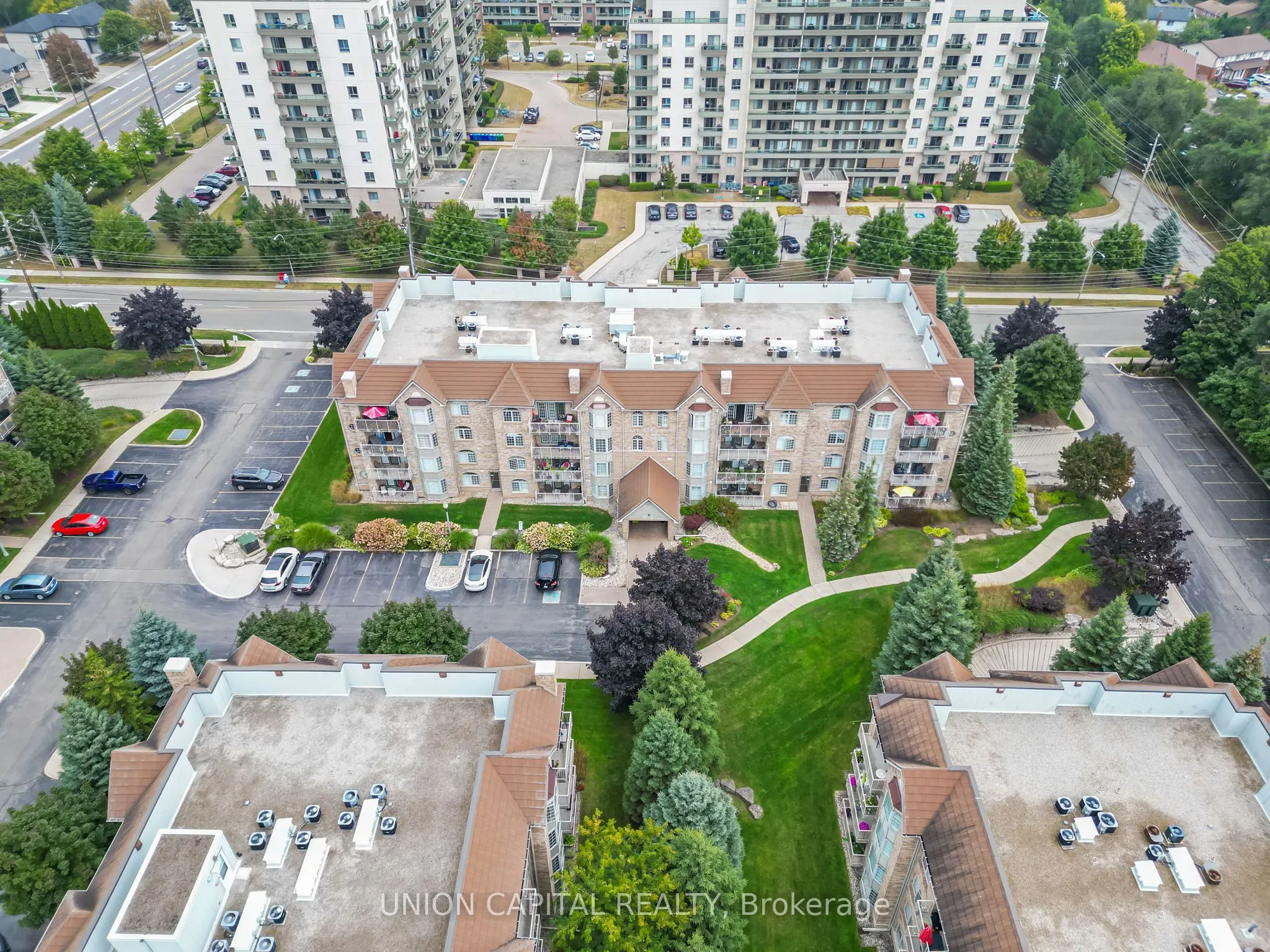 216 Plains Road W, #F304