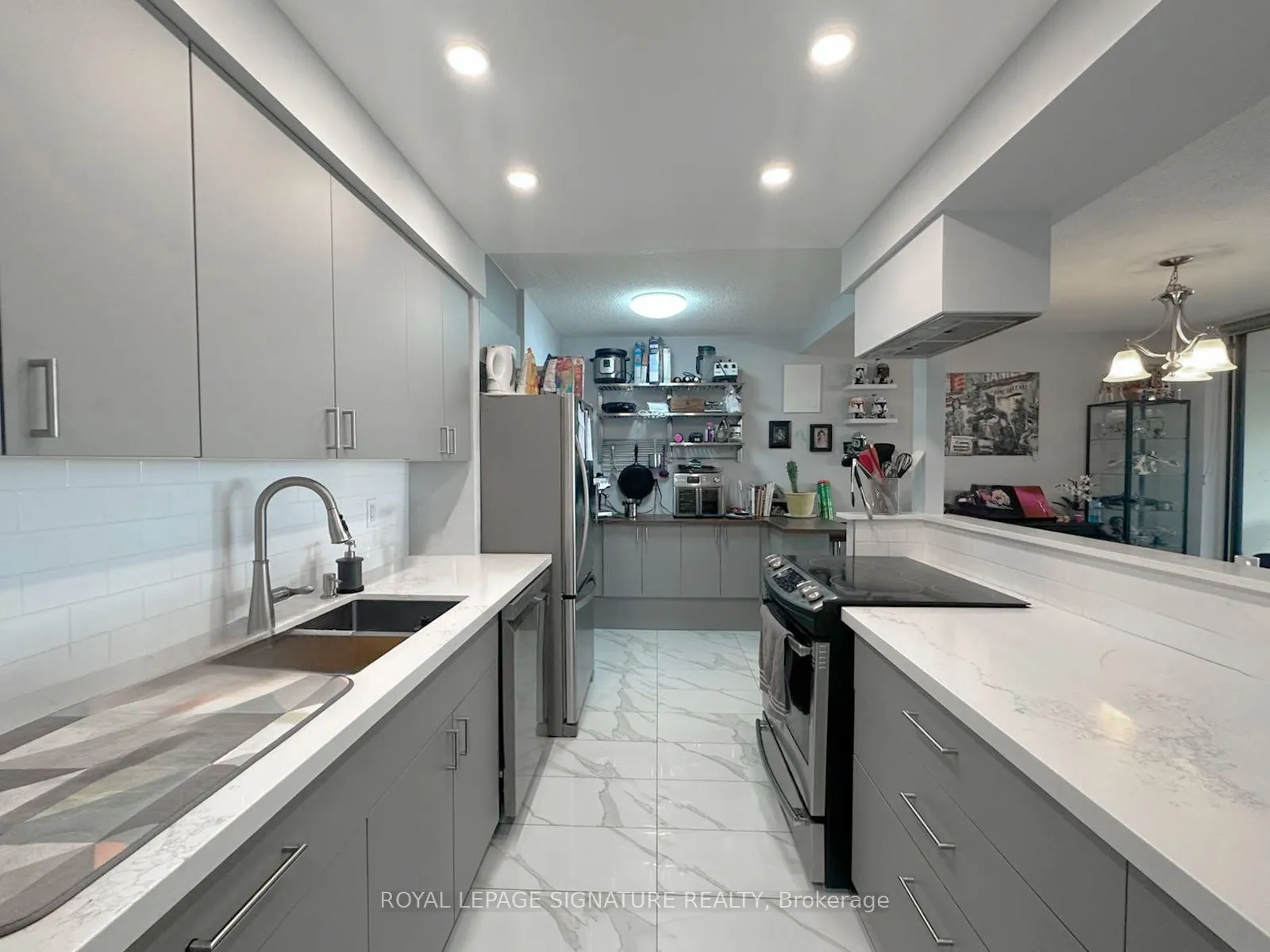 2556 Argyle Road, #1104