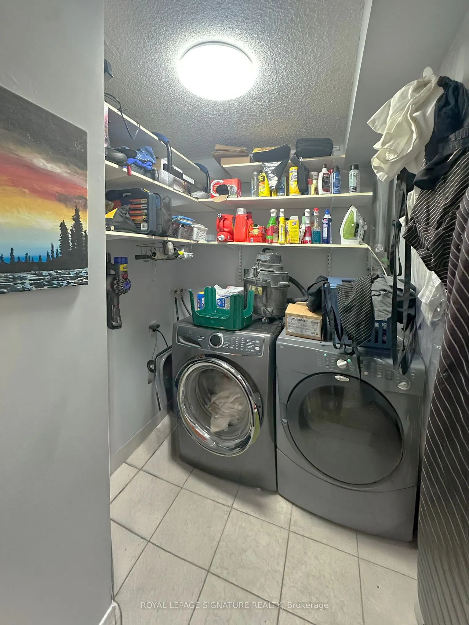 2556 Argyle Road, #1104