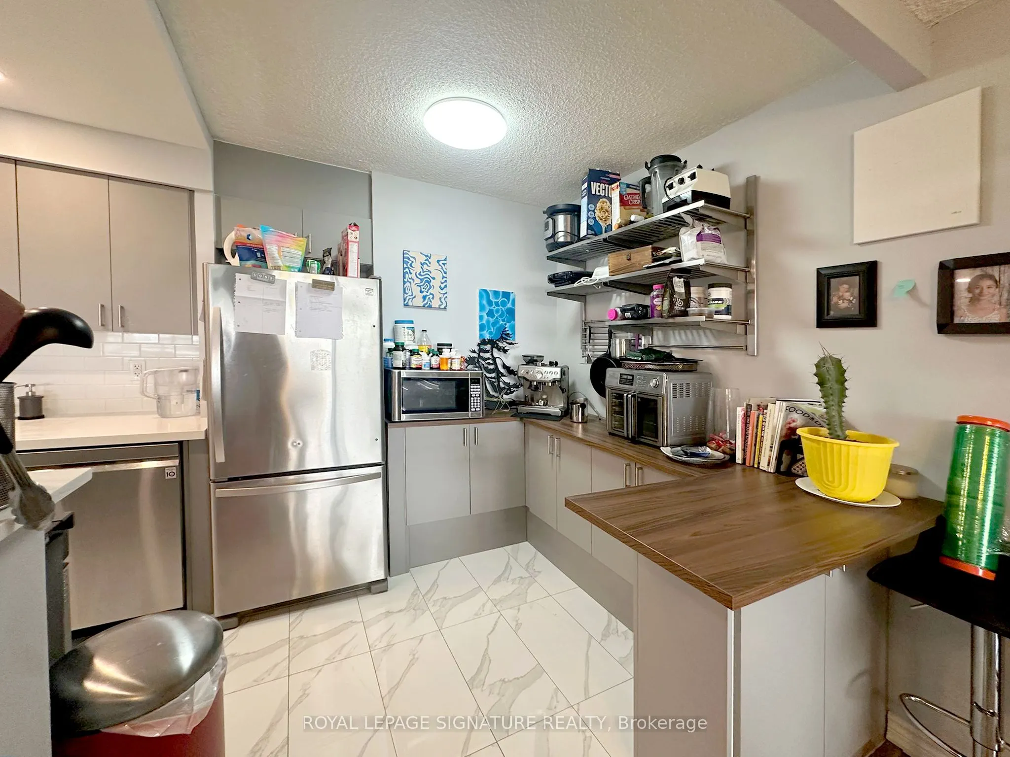 2556 Argyle Road, #1104
