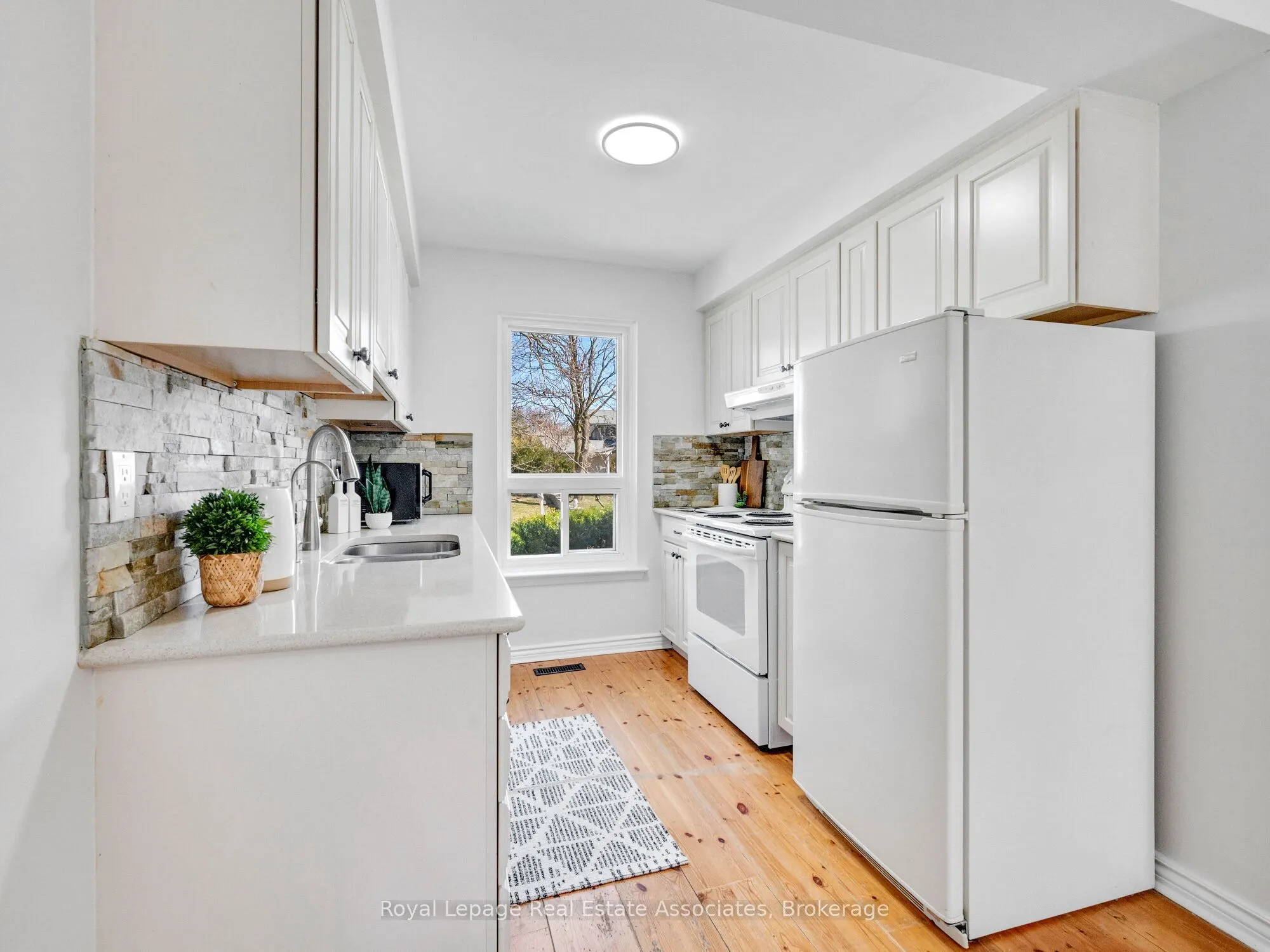 4 Dunray Court