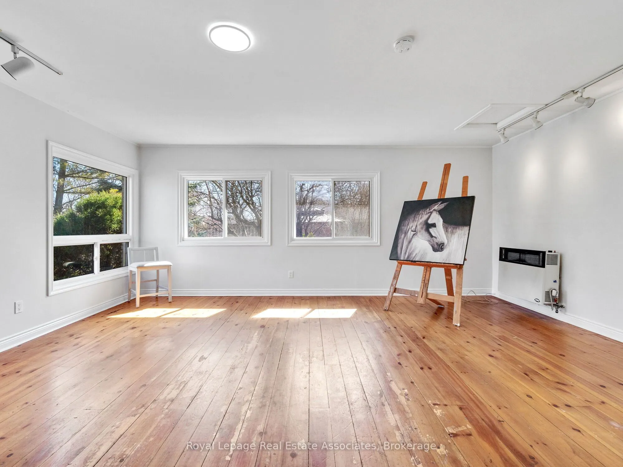 4 Dunray Court