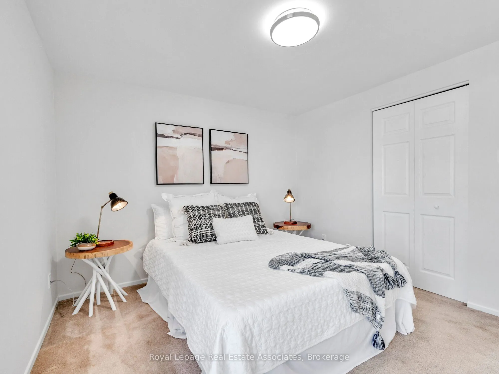 4 Dunray Court