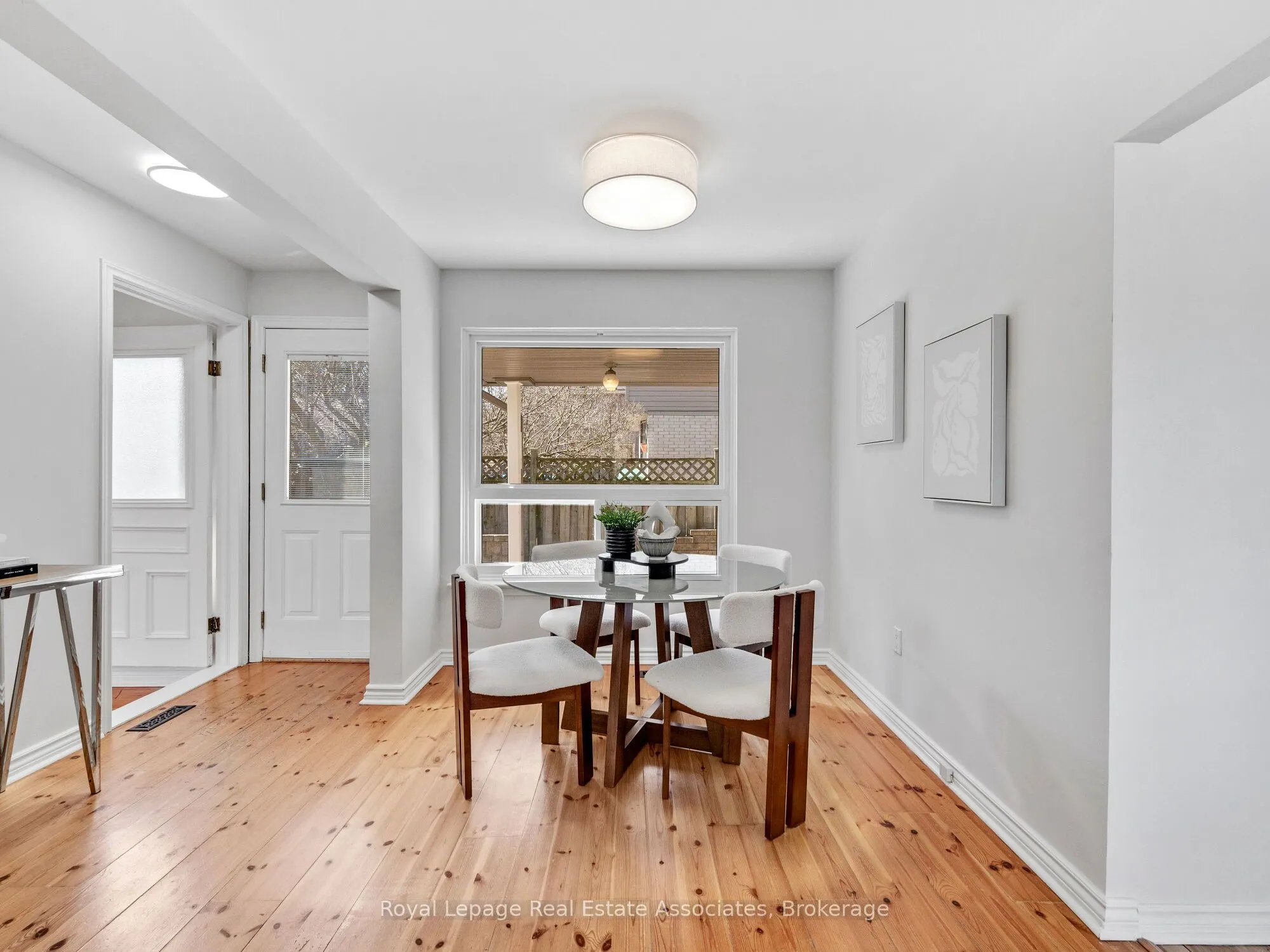4 Dunray Court