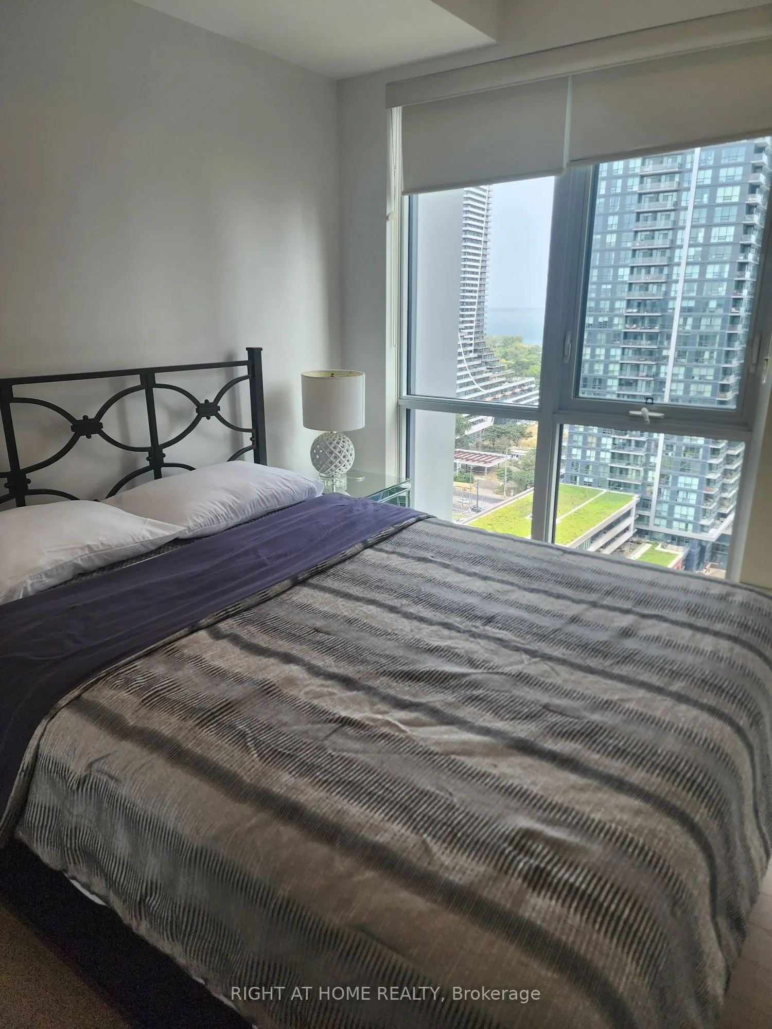 10 Park Lawn Road, #2001