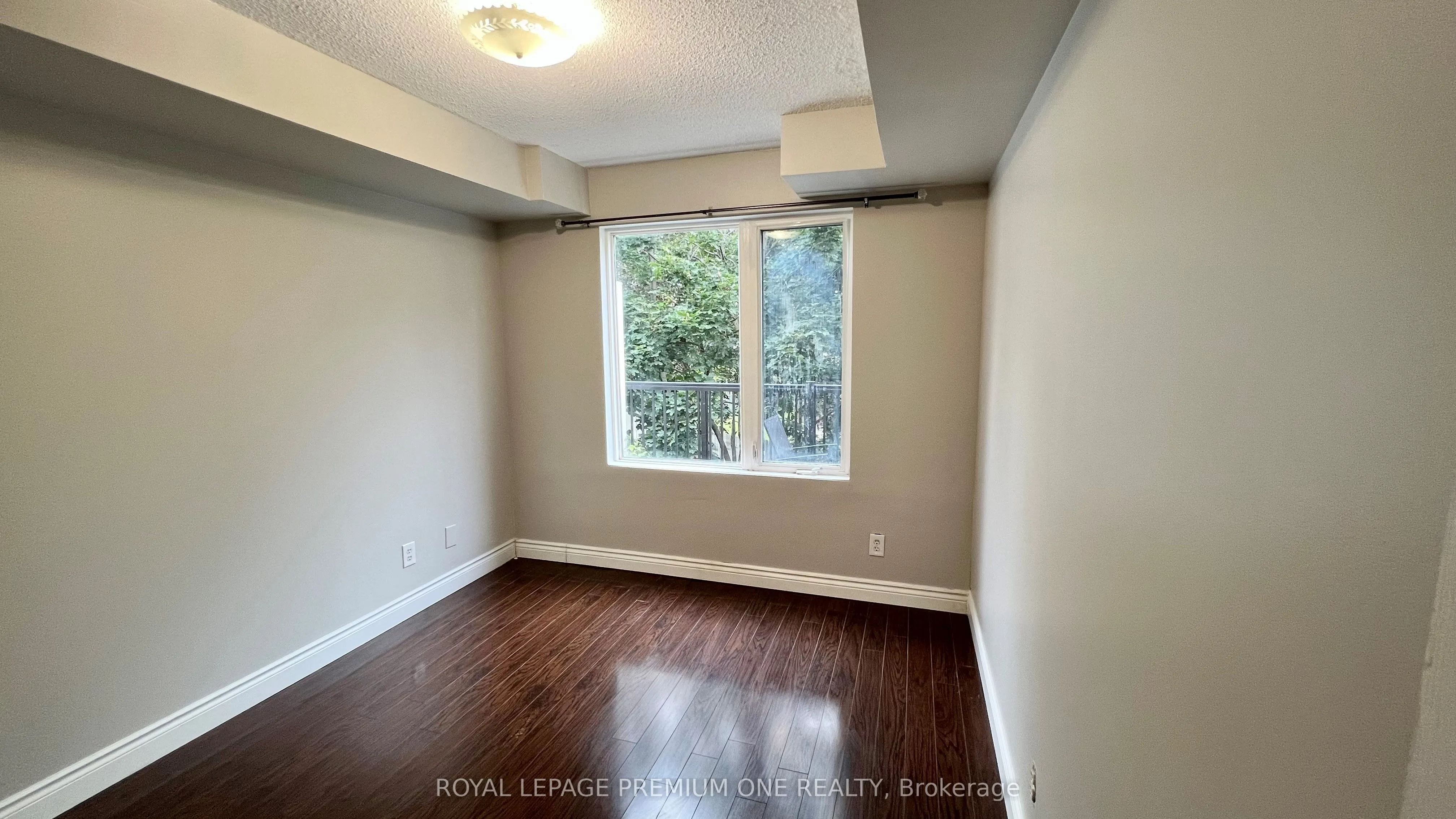 3041 Finch Avenue, #2069