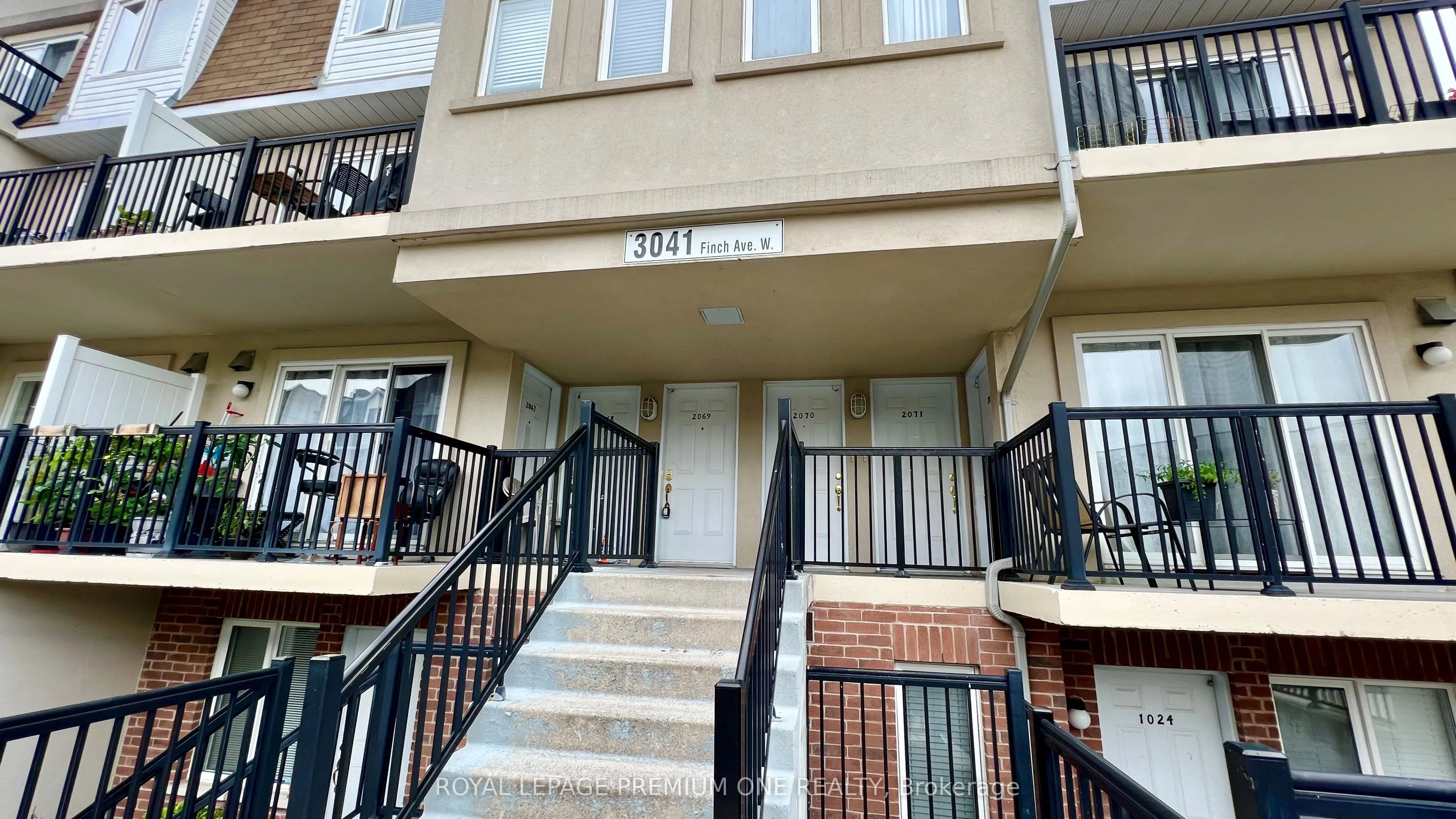 3041 Finch Avenue, #2069