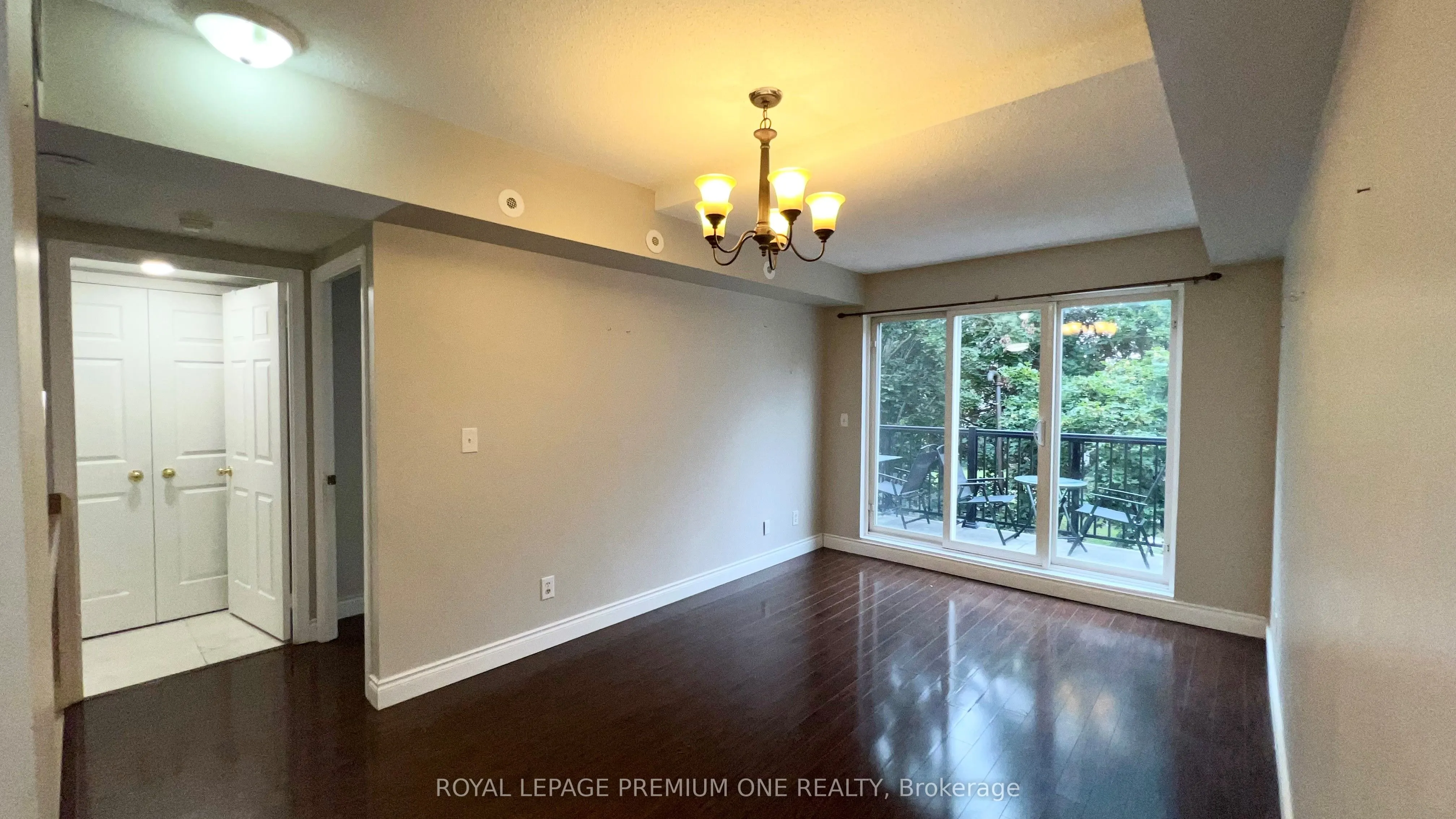 3041 Finch Avenue, #2069