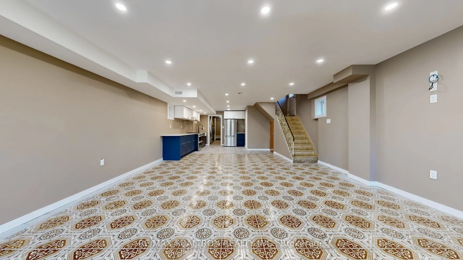 14 Little Boulevard