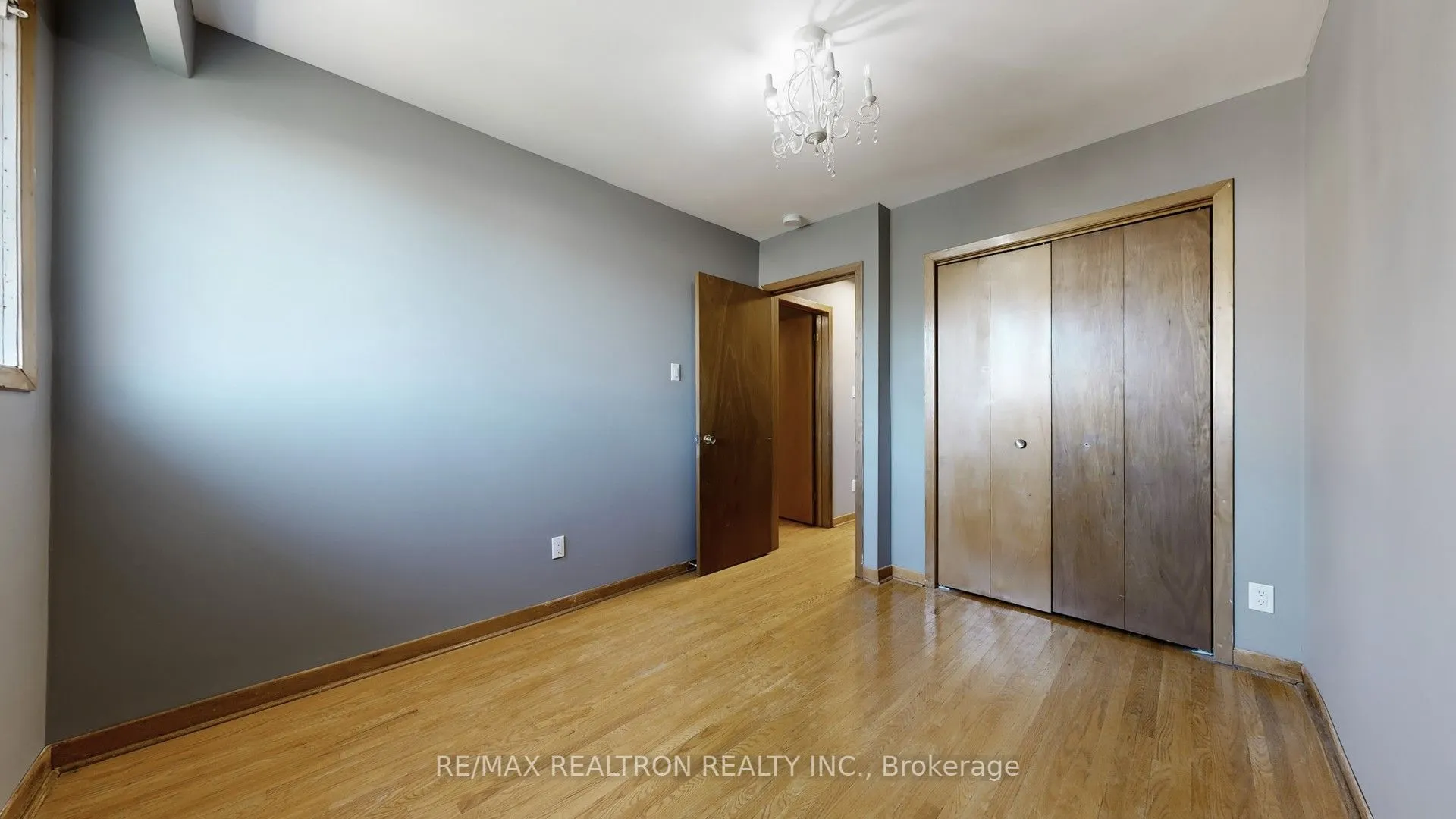 14 Little Boulevard