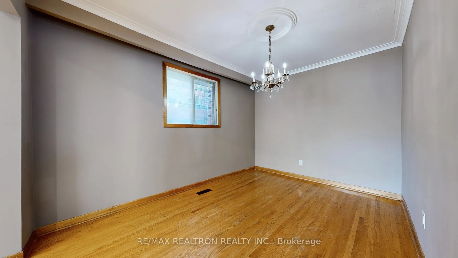 14 Little Boulevard