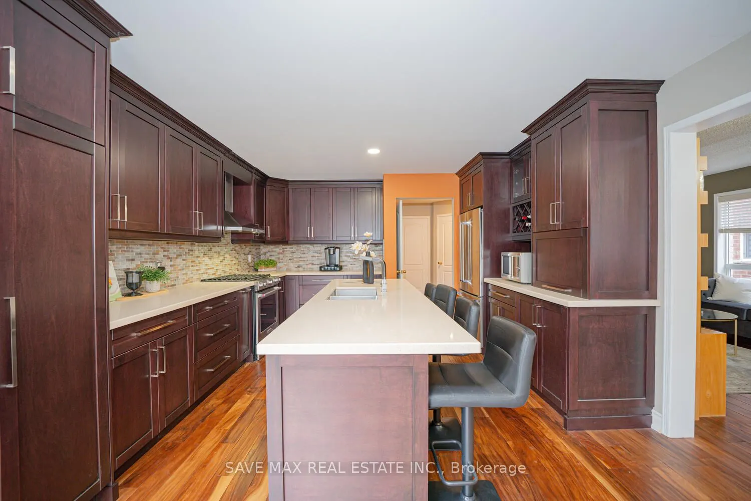 82 Belmont Boulevard
