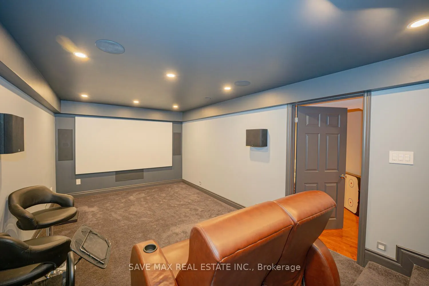 82 Belmont Boulevard