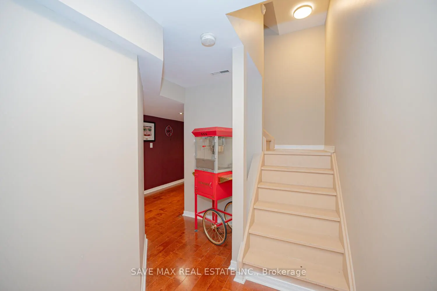 82 Belmont Boulevard