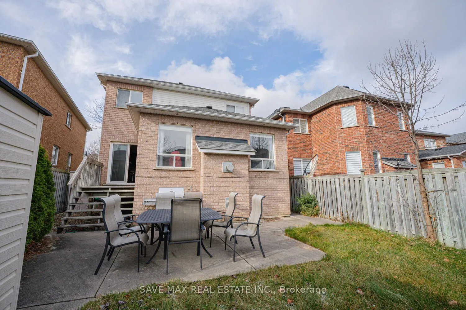 82 Belmont Boulevard