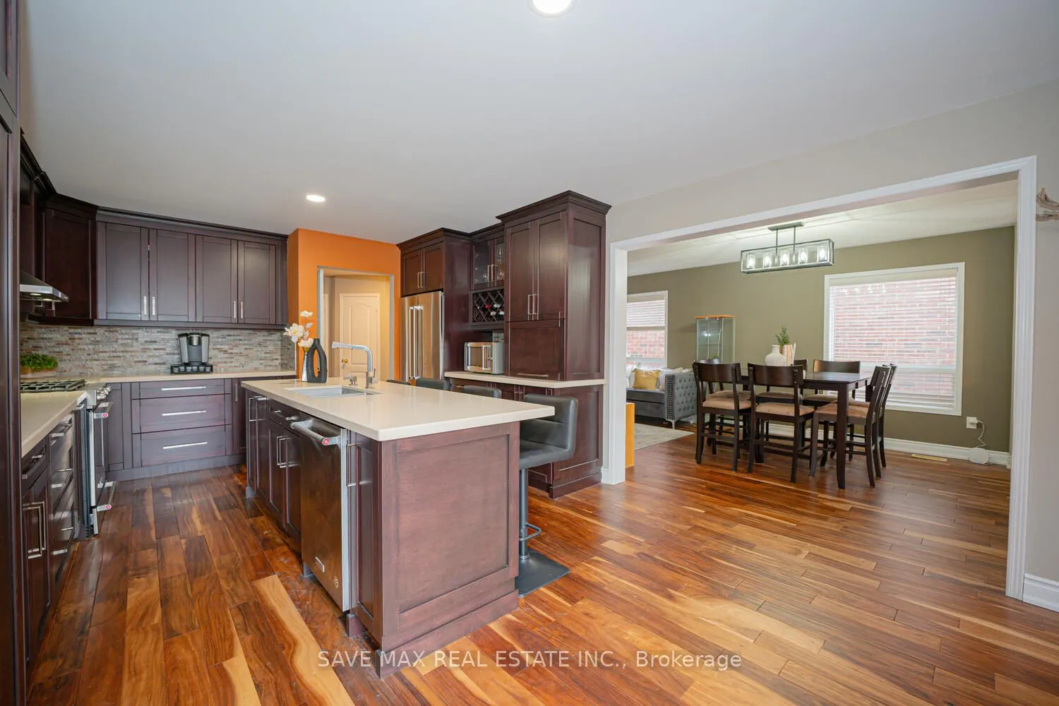 82 Belmont Boulevard