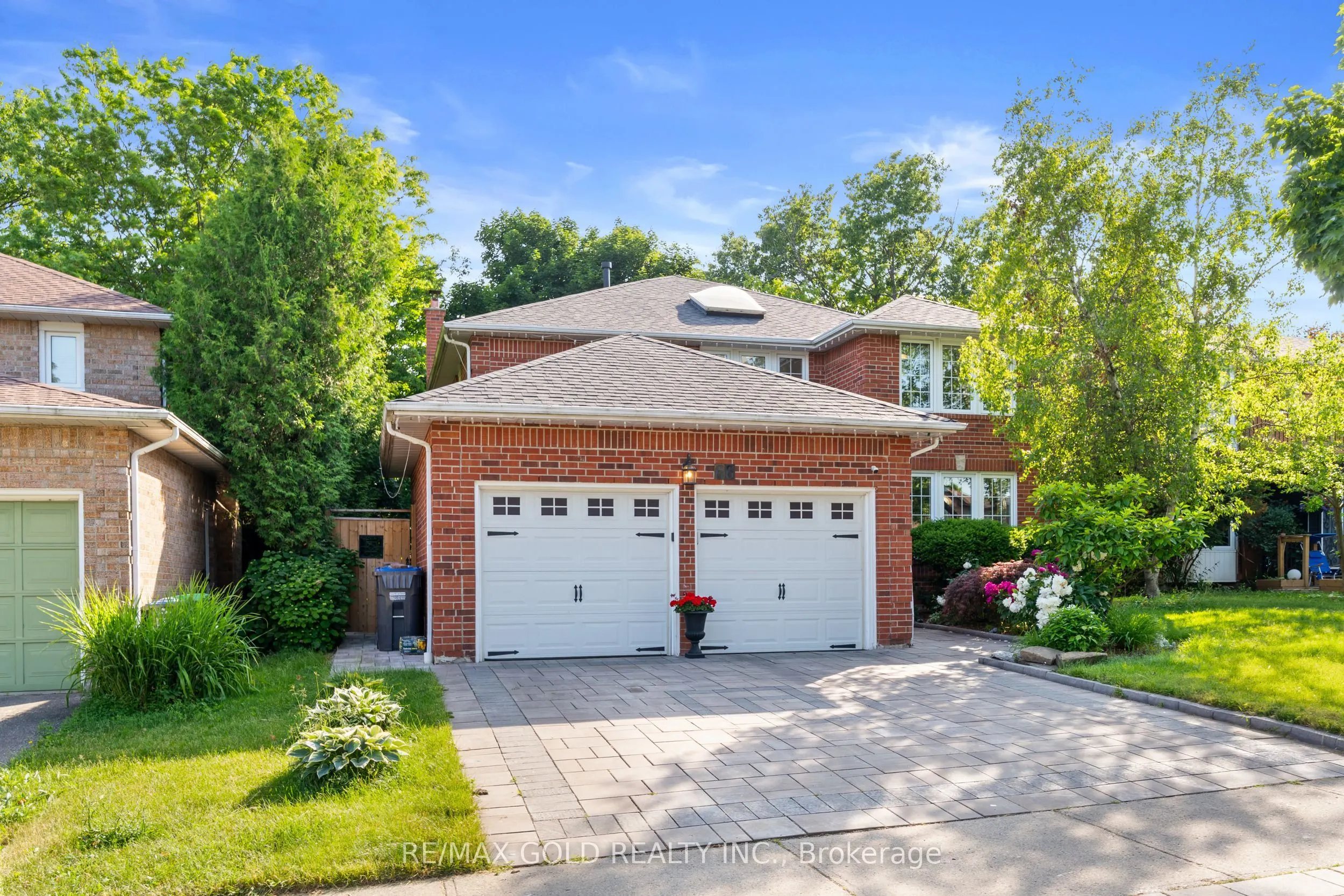 66 Barr Crescent