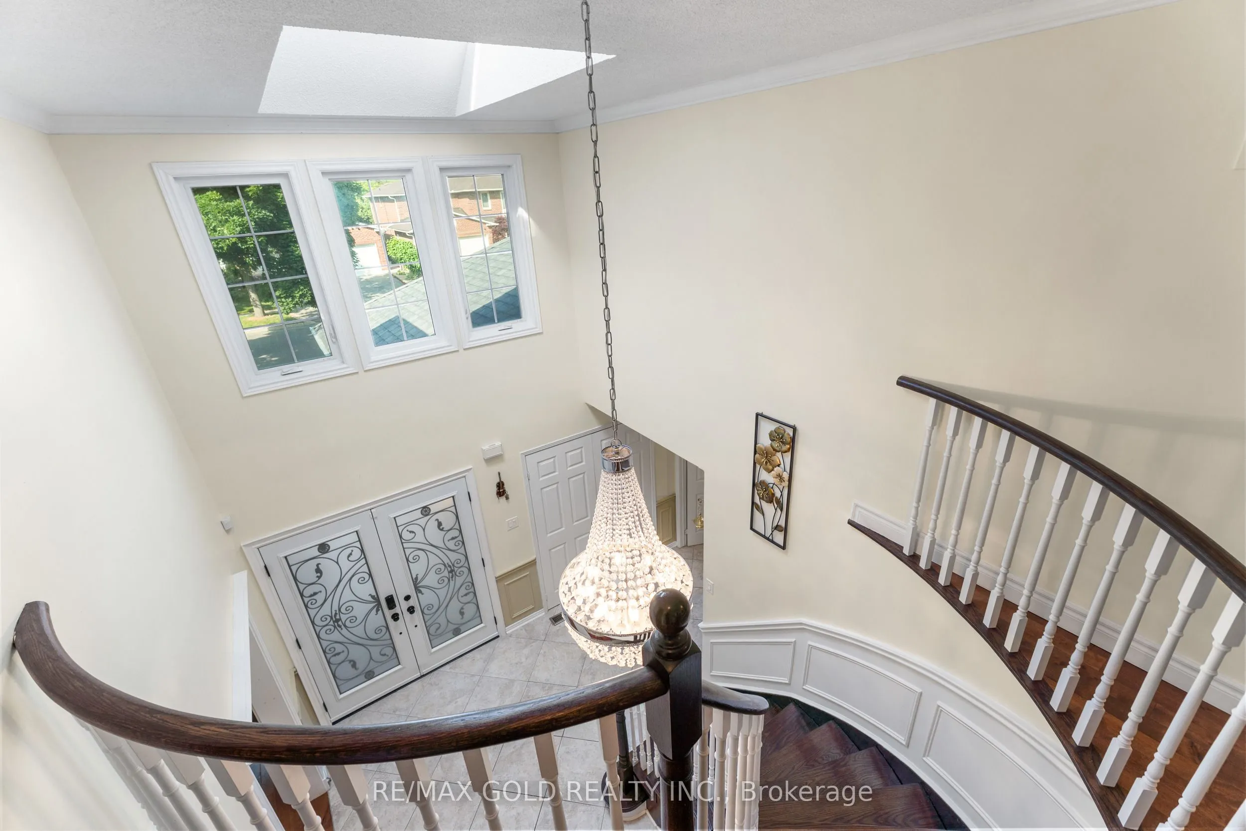 66 Barr Crescent
