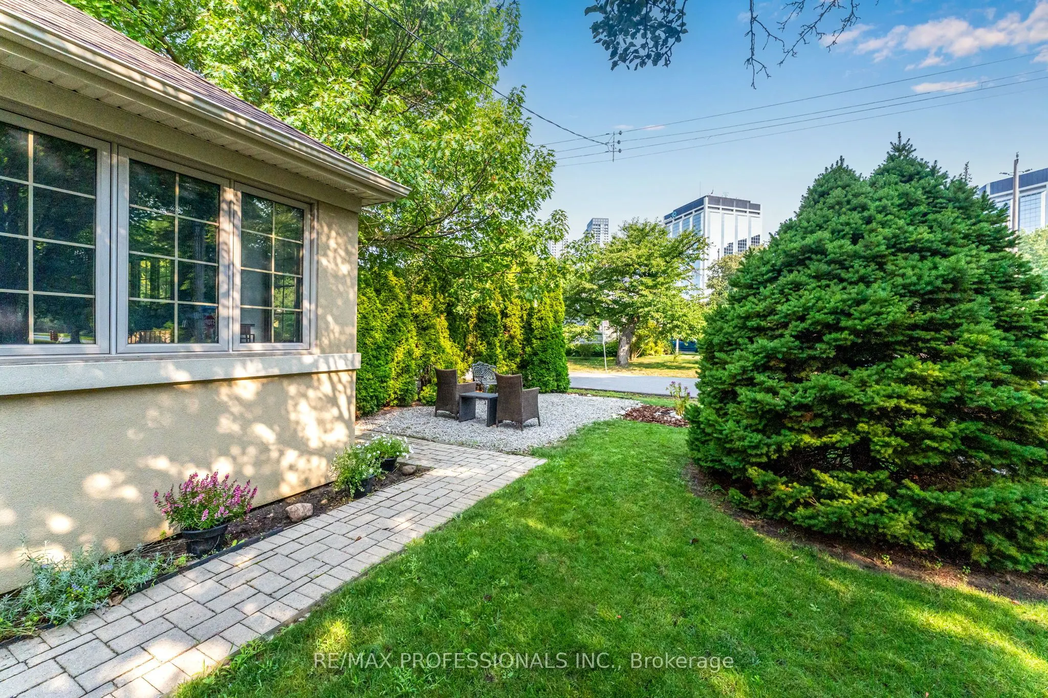 34 Monkton Avenue