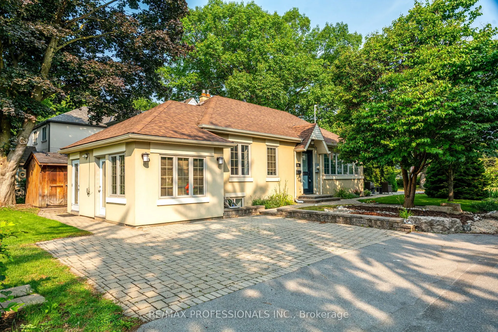 34 Monkton Avenue