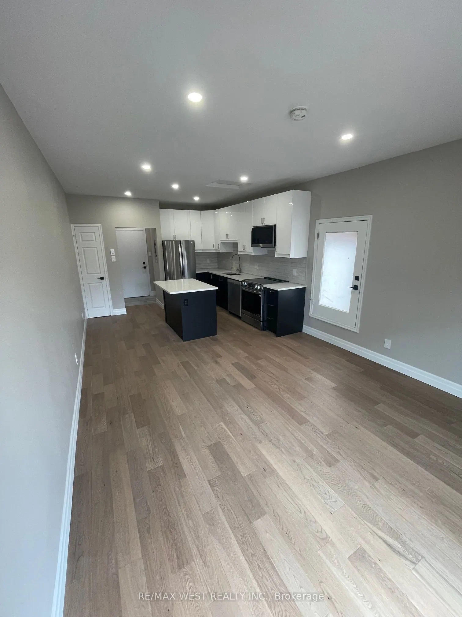 104 Cowan Avenue, ##2