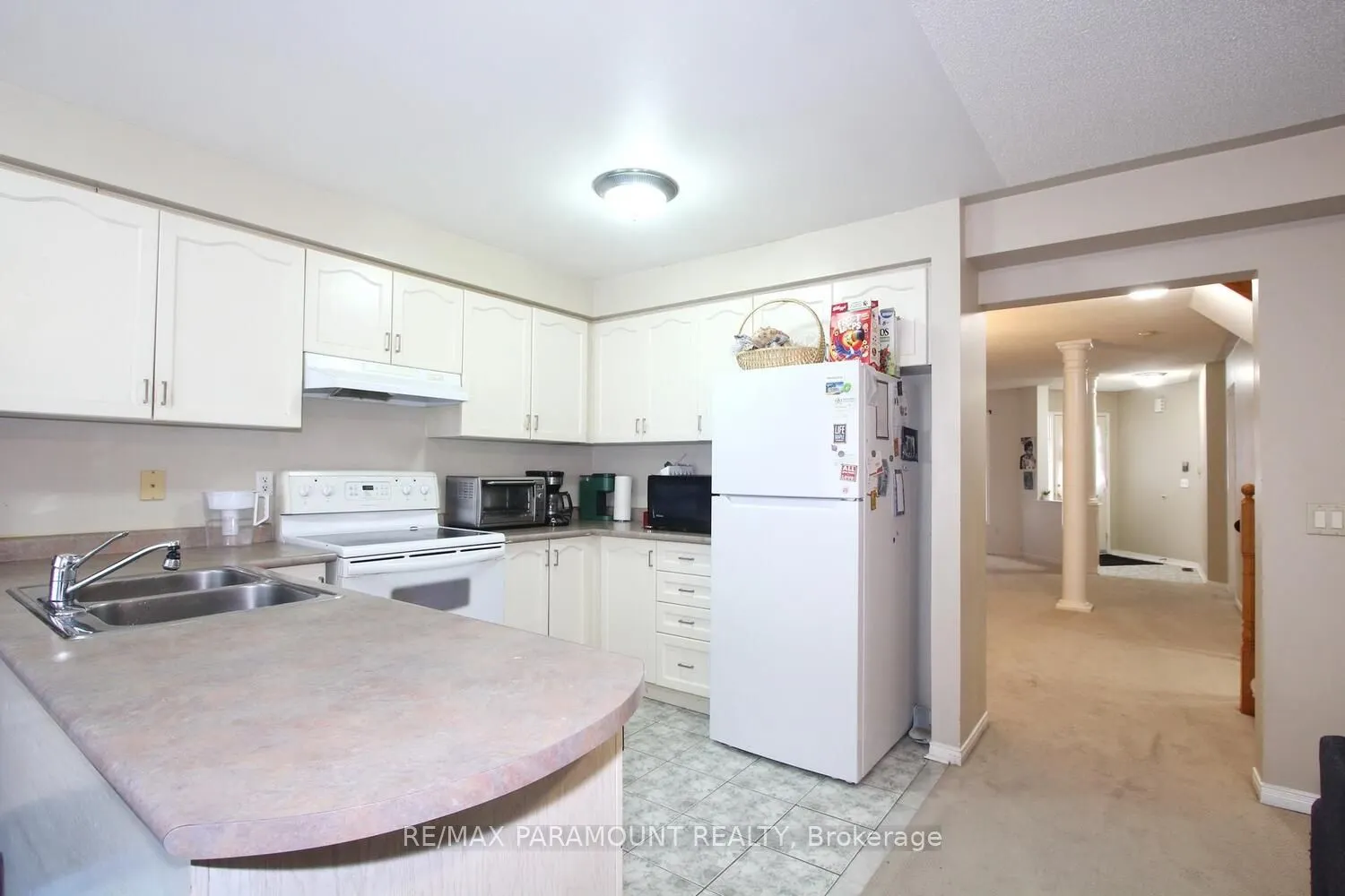111 Sandyshores Drive W