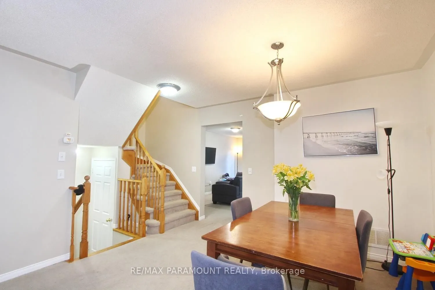 111 Sandyshores Drive W