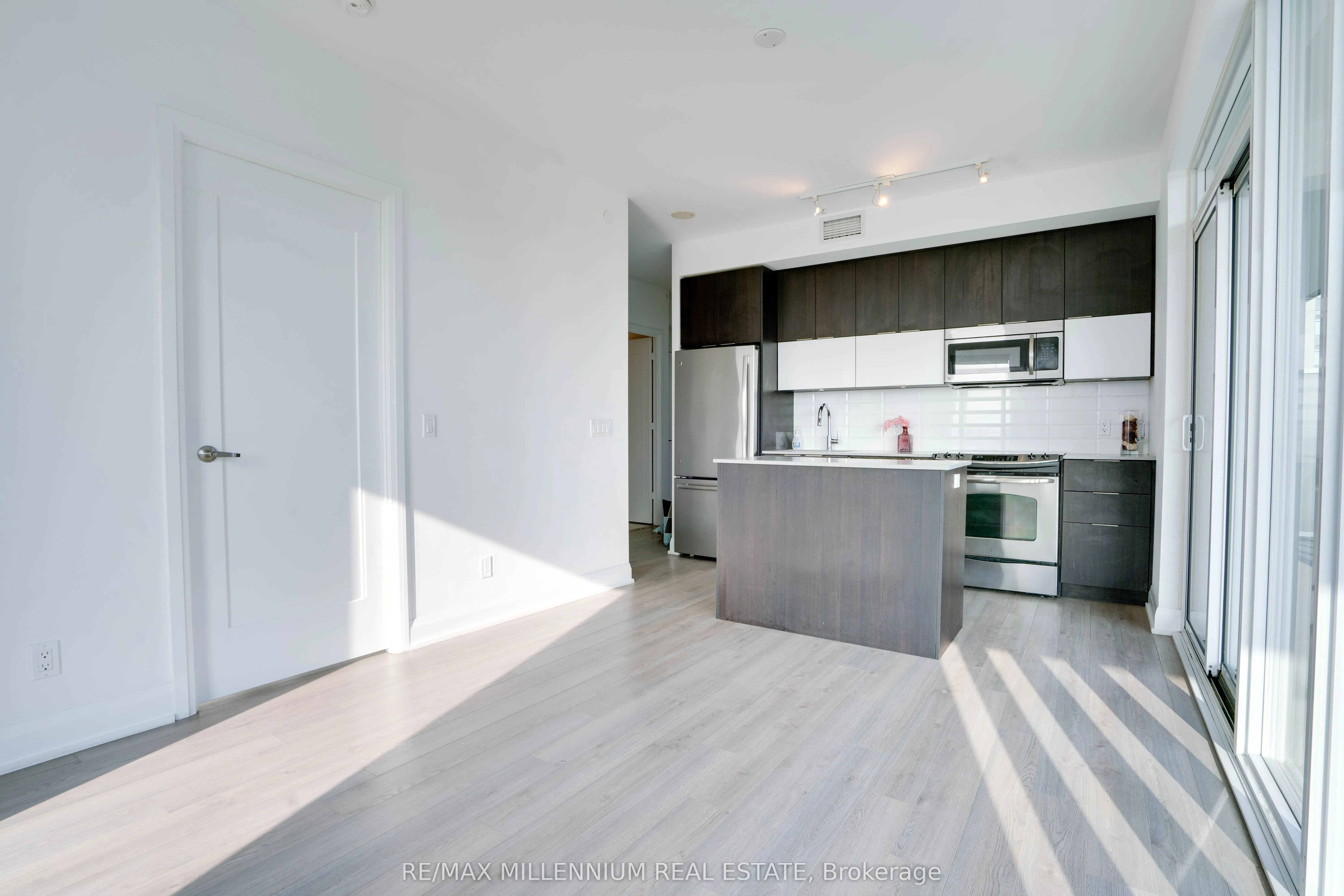 56 Annie Craig Drive, #3105