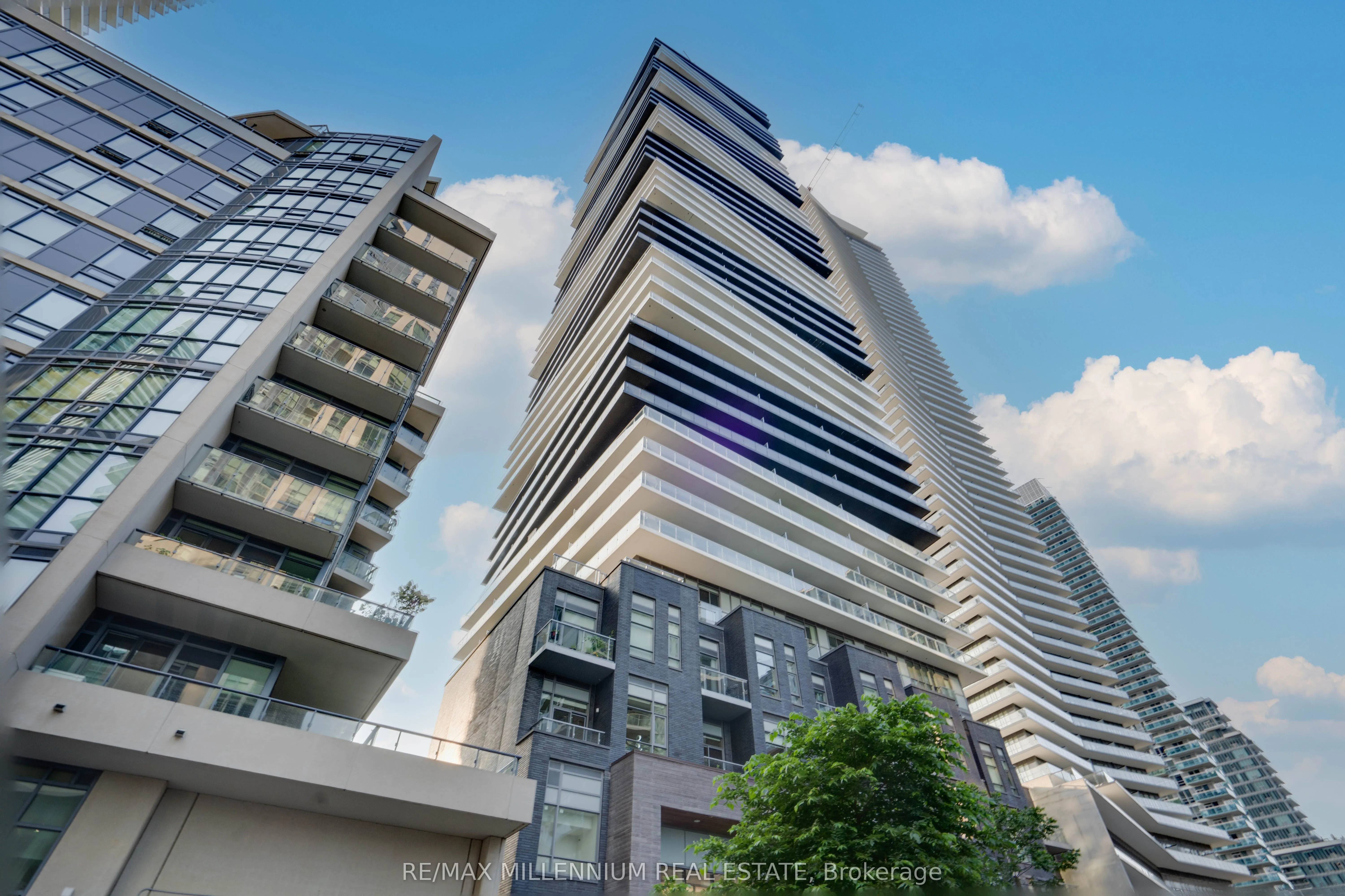 56 Annie Craig Drive, #3105