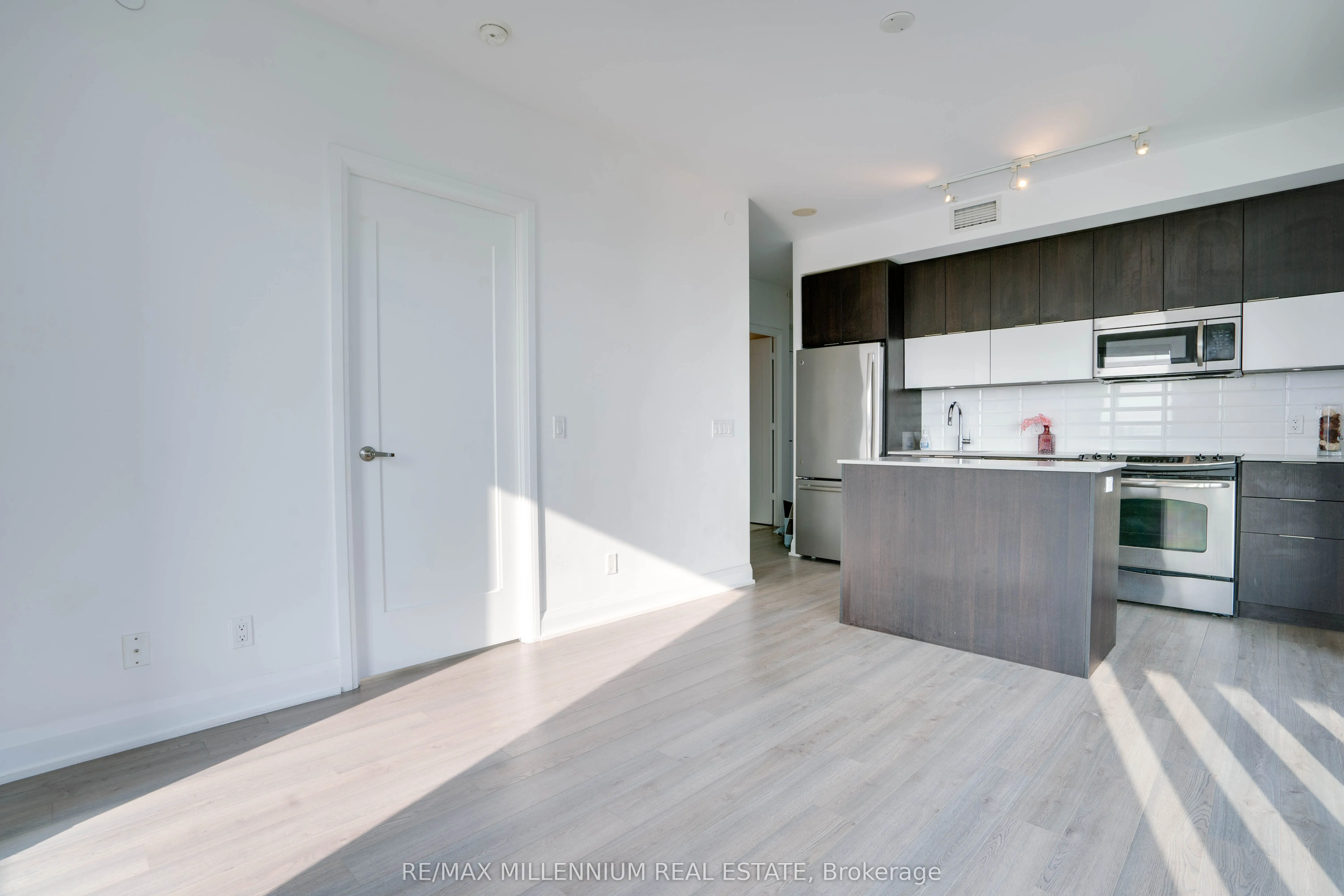 56 Annie Craig Drive, #3105