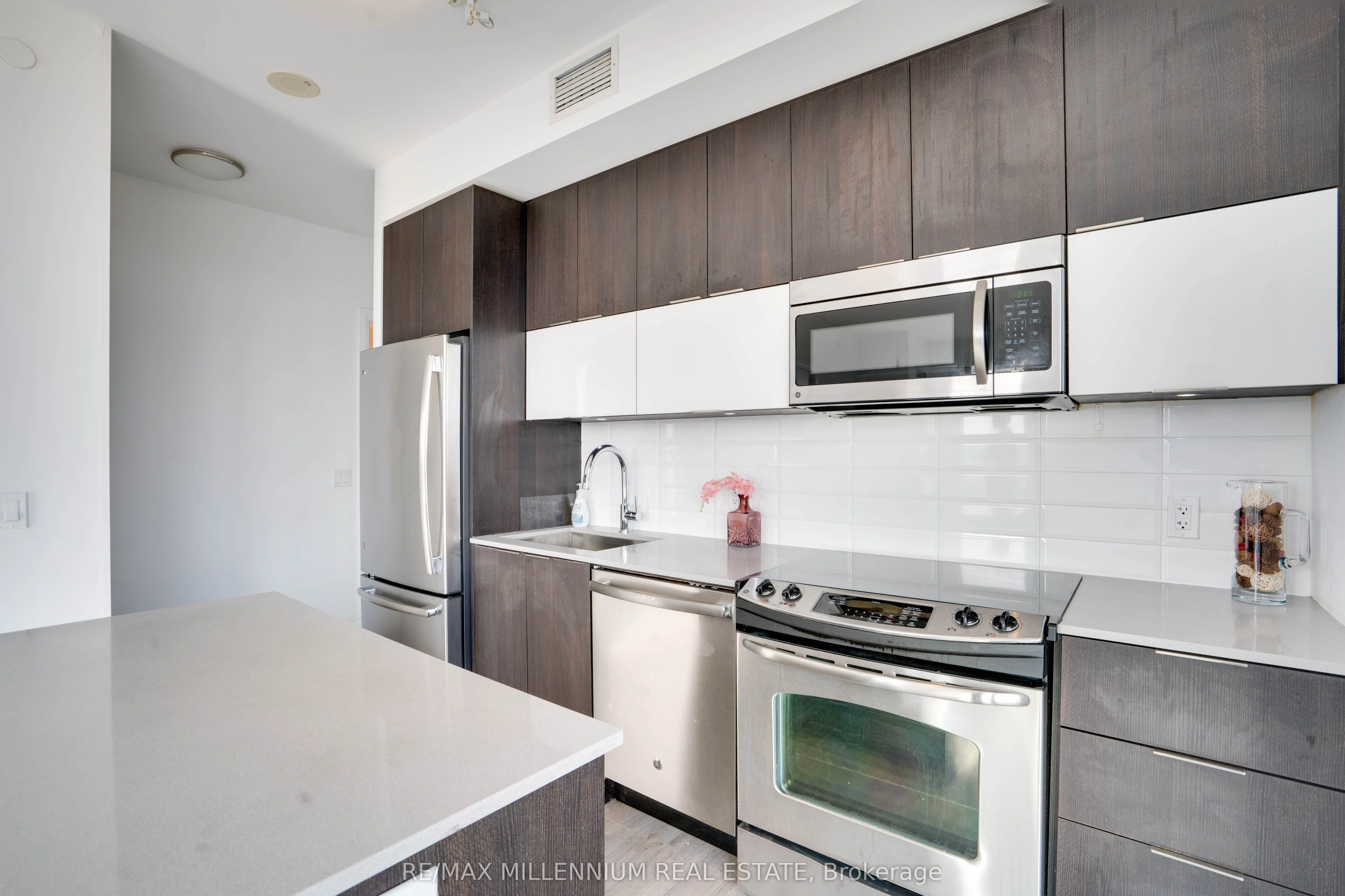 56 Annie Craig Drive, #3105