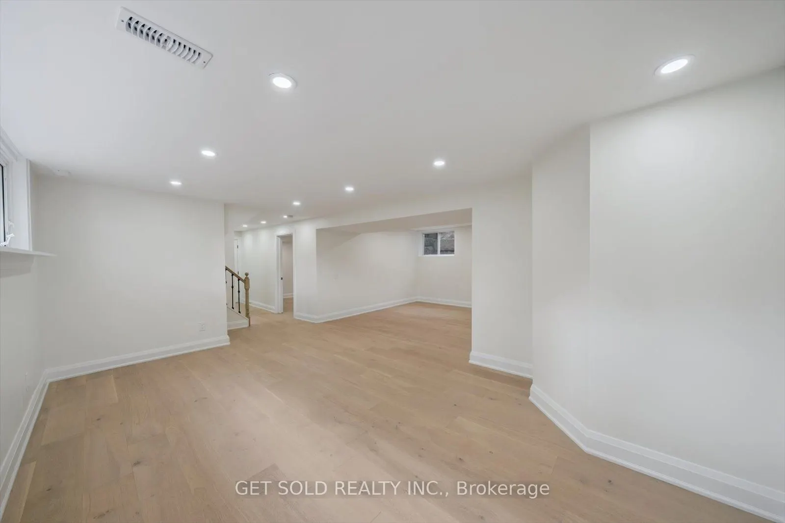 521 Grand Boulevard