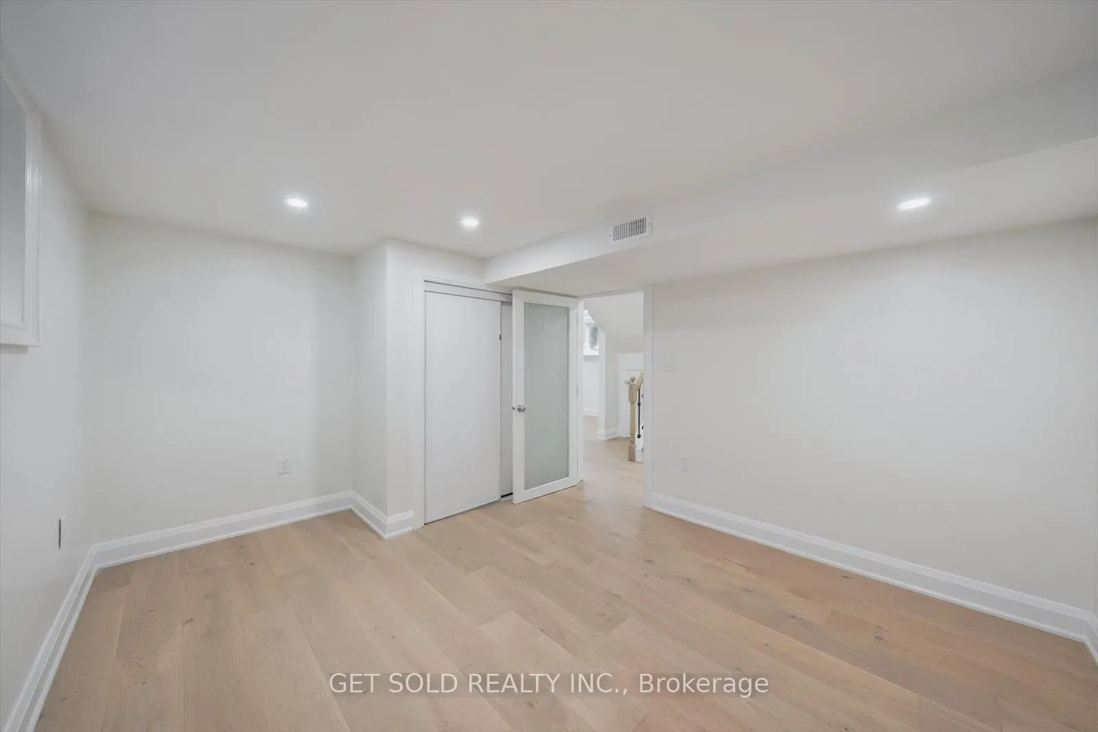 521 Grand Boulevard