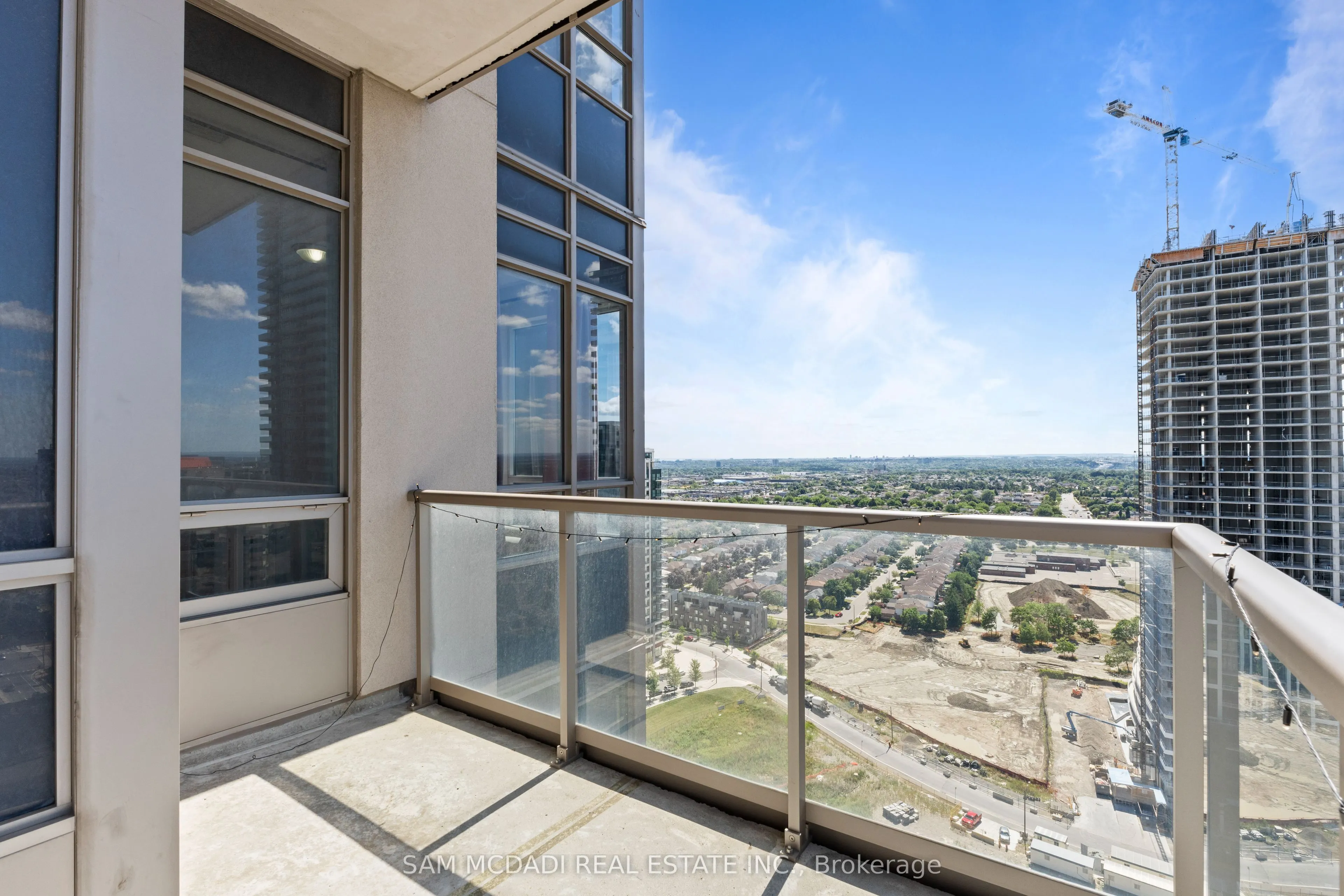 388 Prince Of Wales Drive, #2404