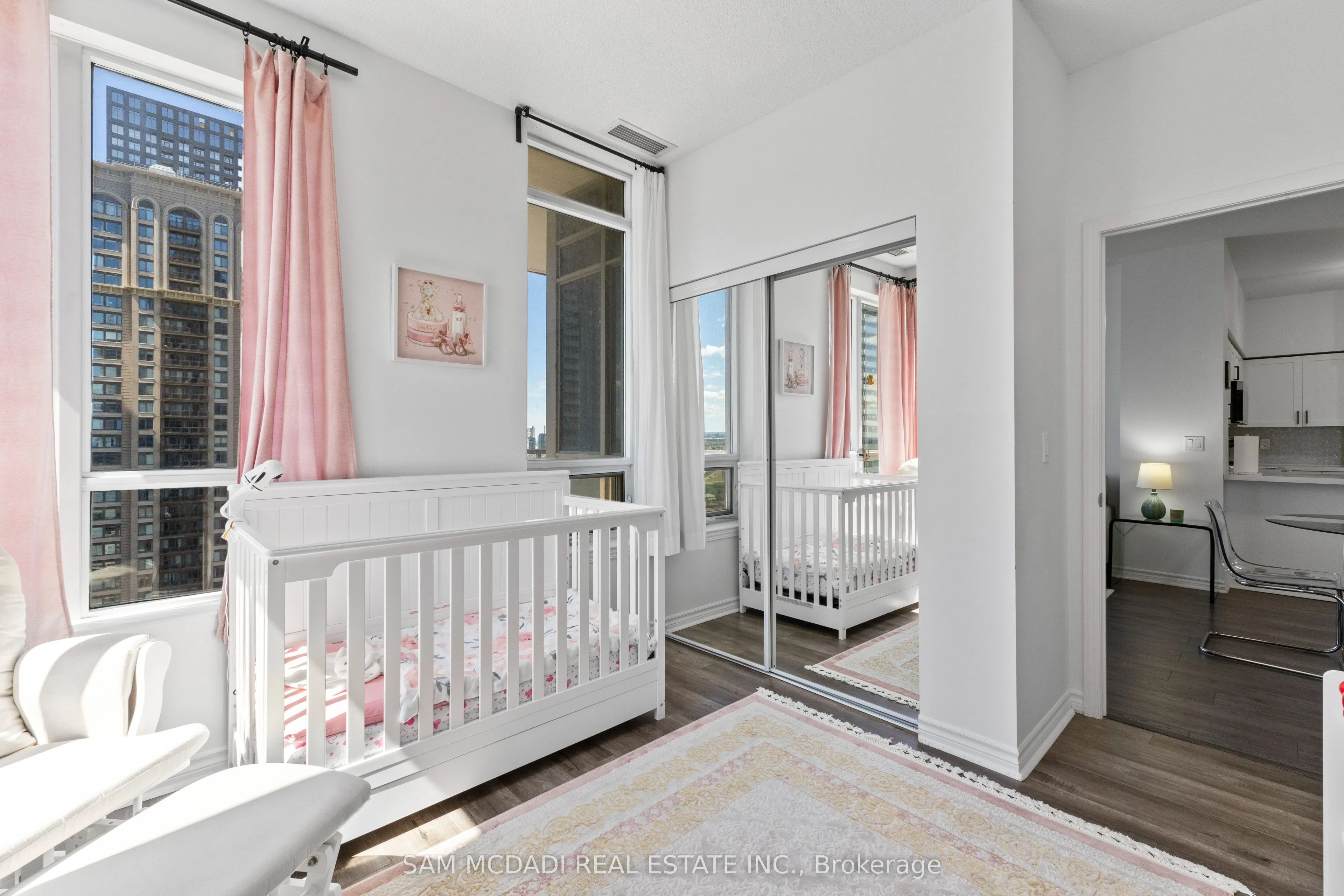 388 Prince Of Wales Drive, #2404