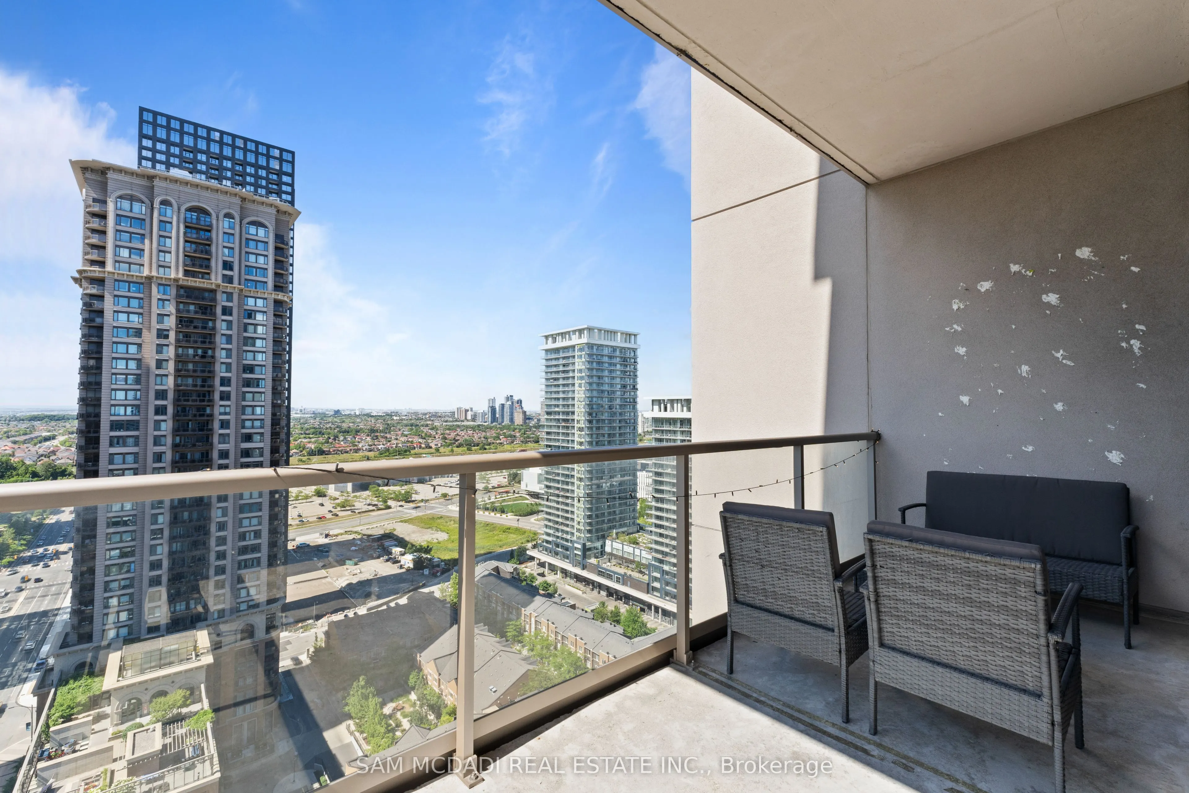 388 Prince Of Wales Drive, #2404