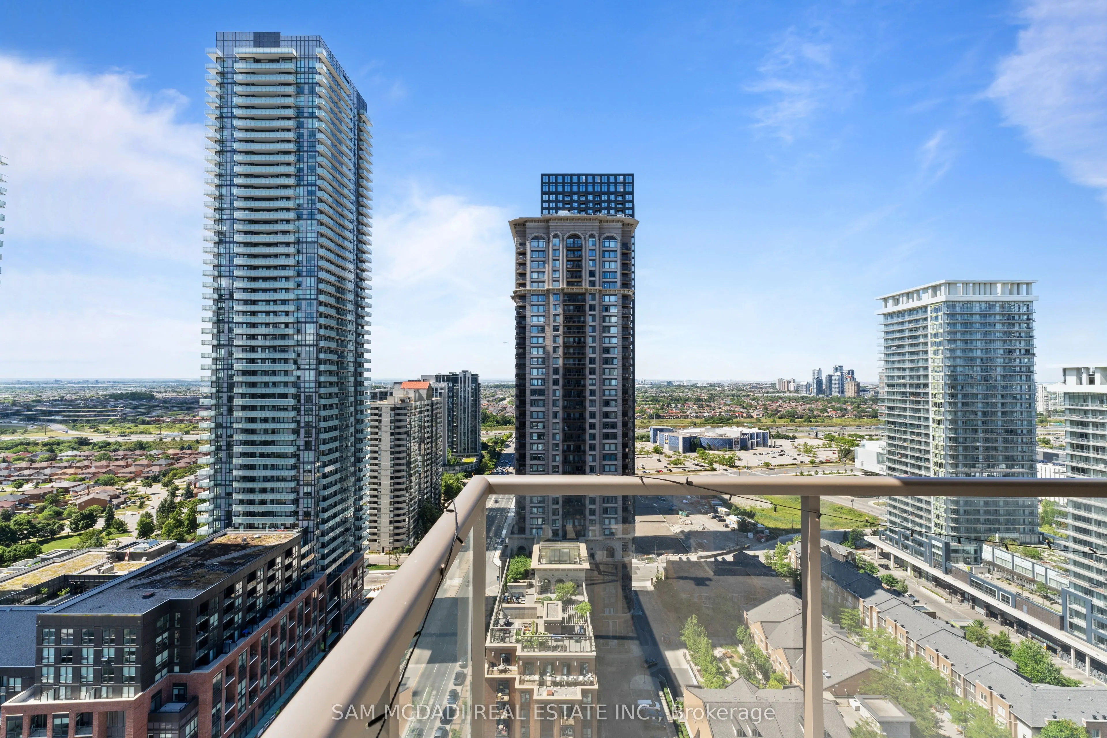 388 Prince Of Wales Drive, #2404