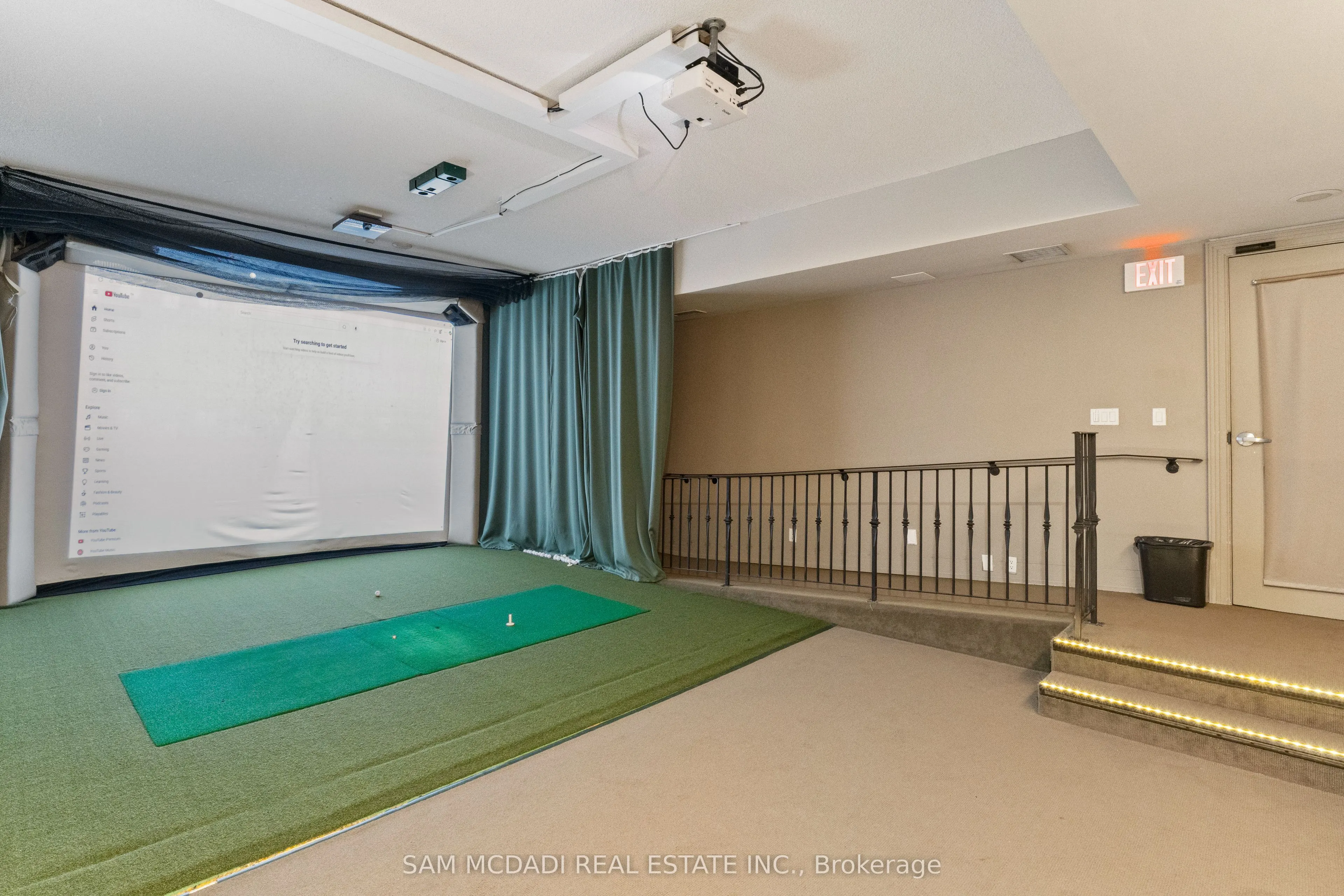 388 Prince Of Wales Drive, #2404