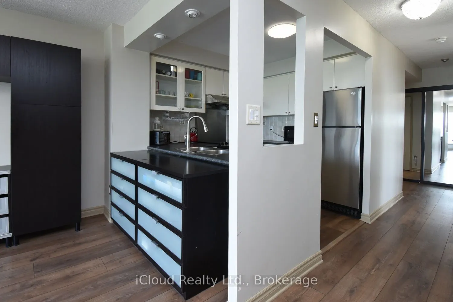 2269 Lake Shore Boulevard W, #2302