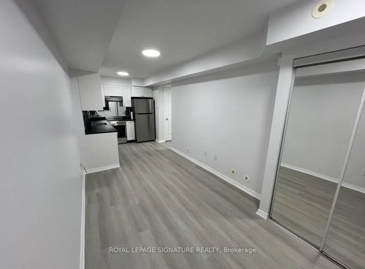 4975 Southampton Drive, #315