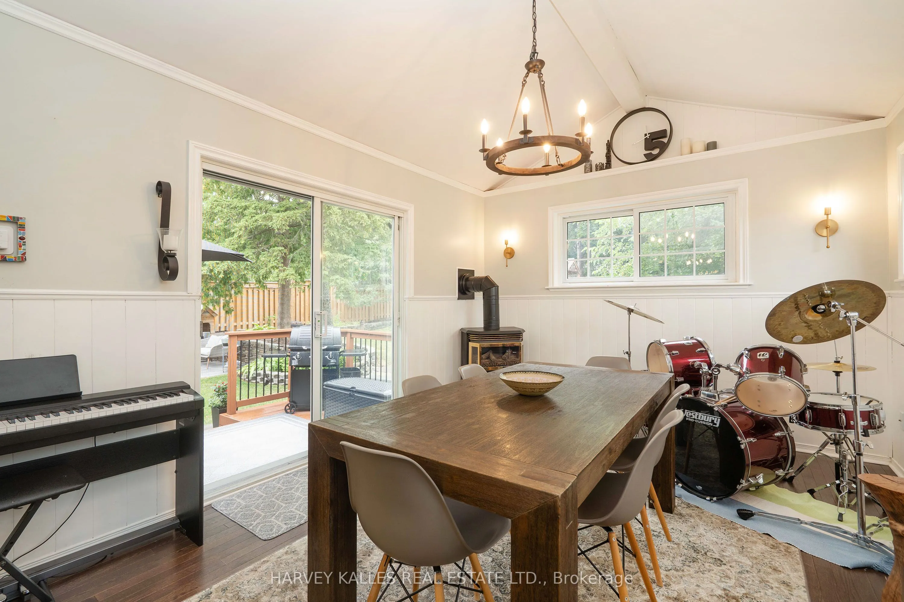 49 Theodore Drive