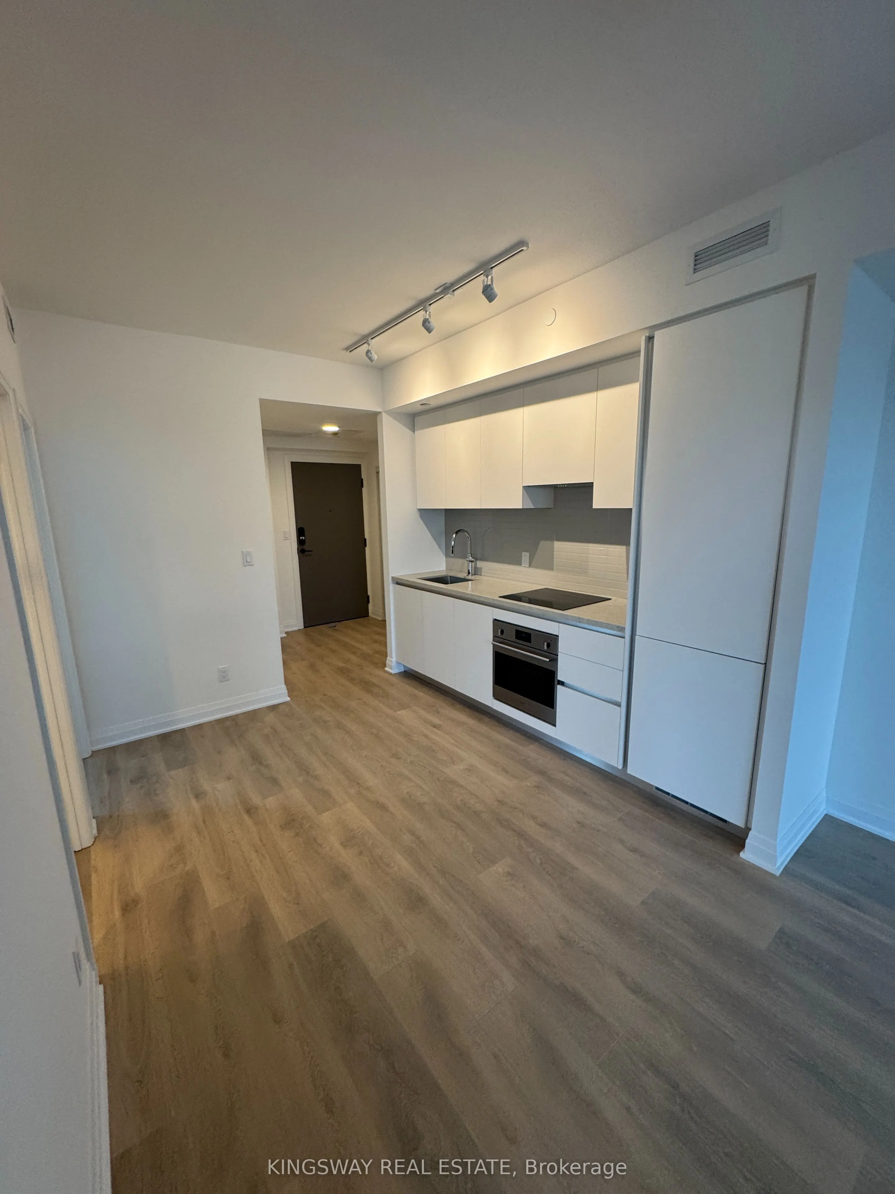 4015 The Exchange, #1510