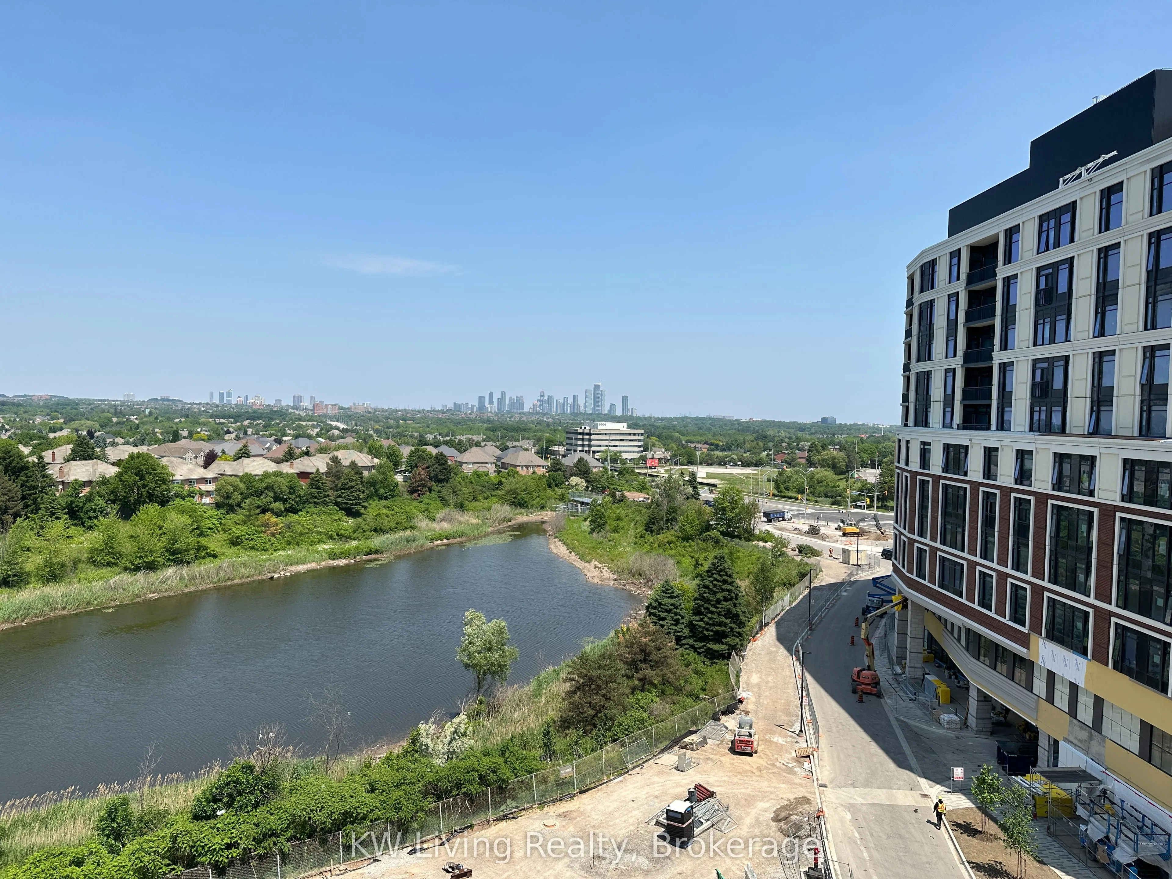 2495 Eglinton Avenue W, #703