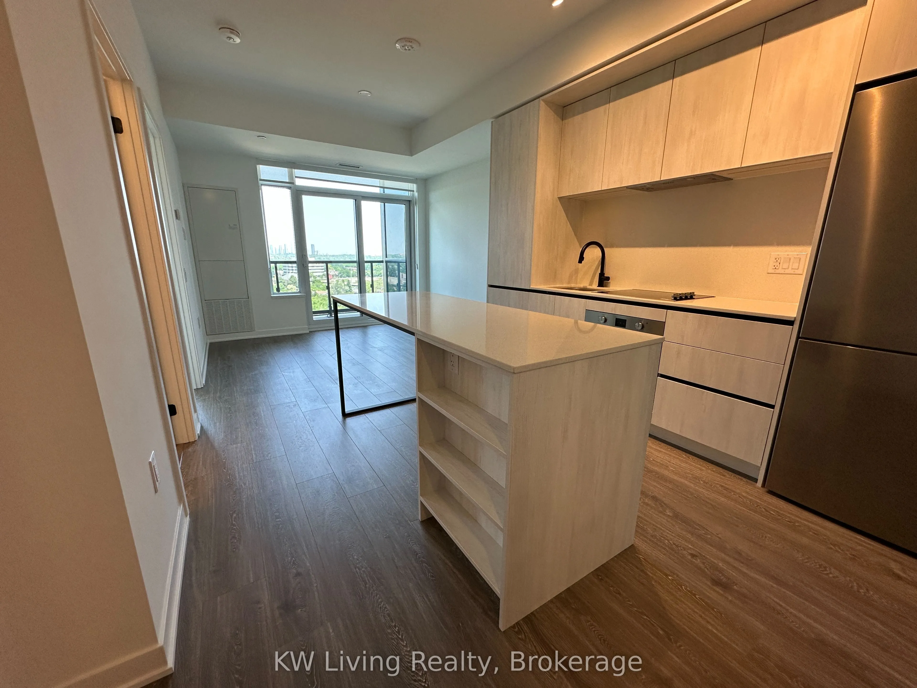 2495 Eglinton Avenue W, #703