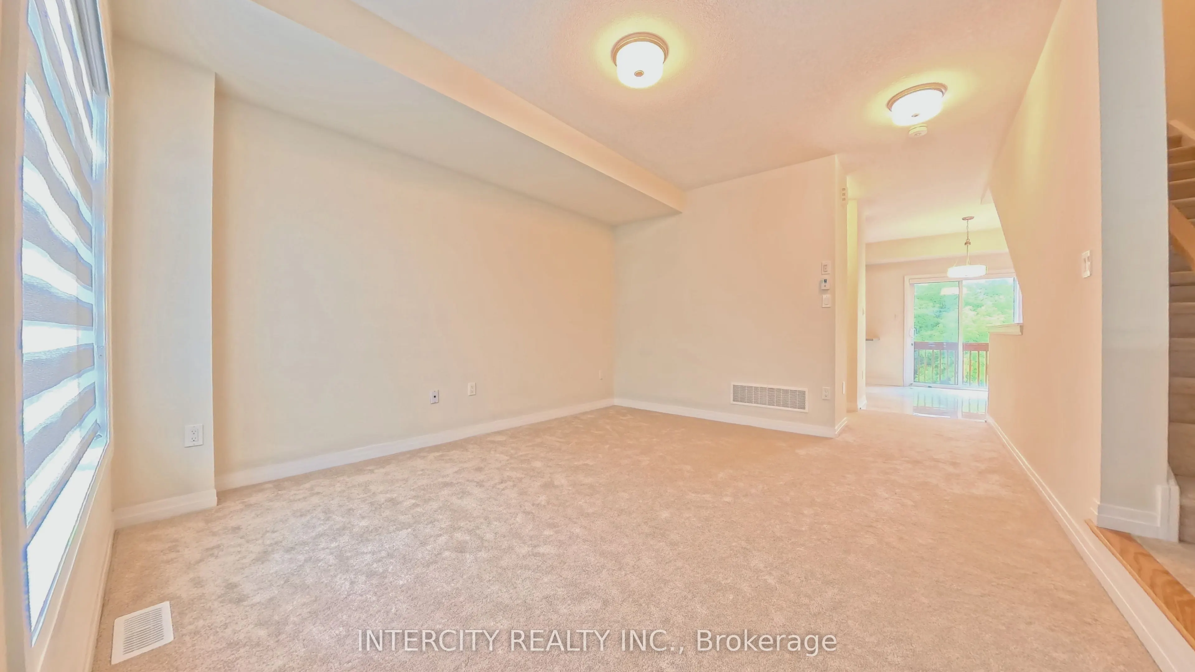 76 Fieldridge Crescent