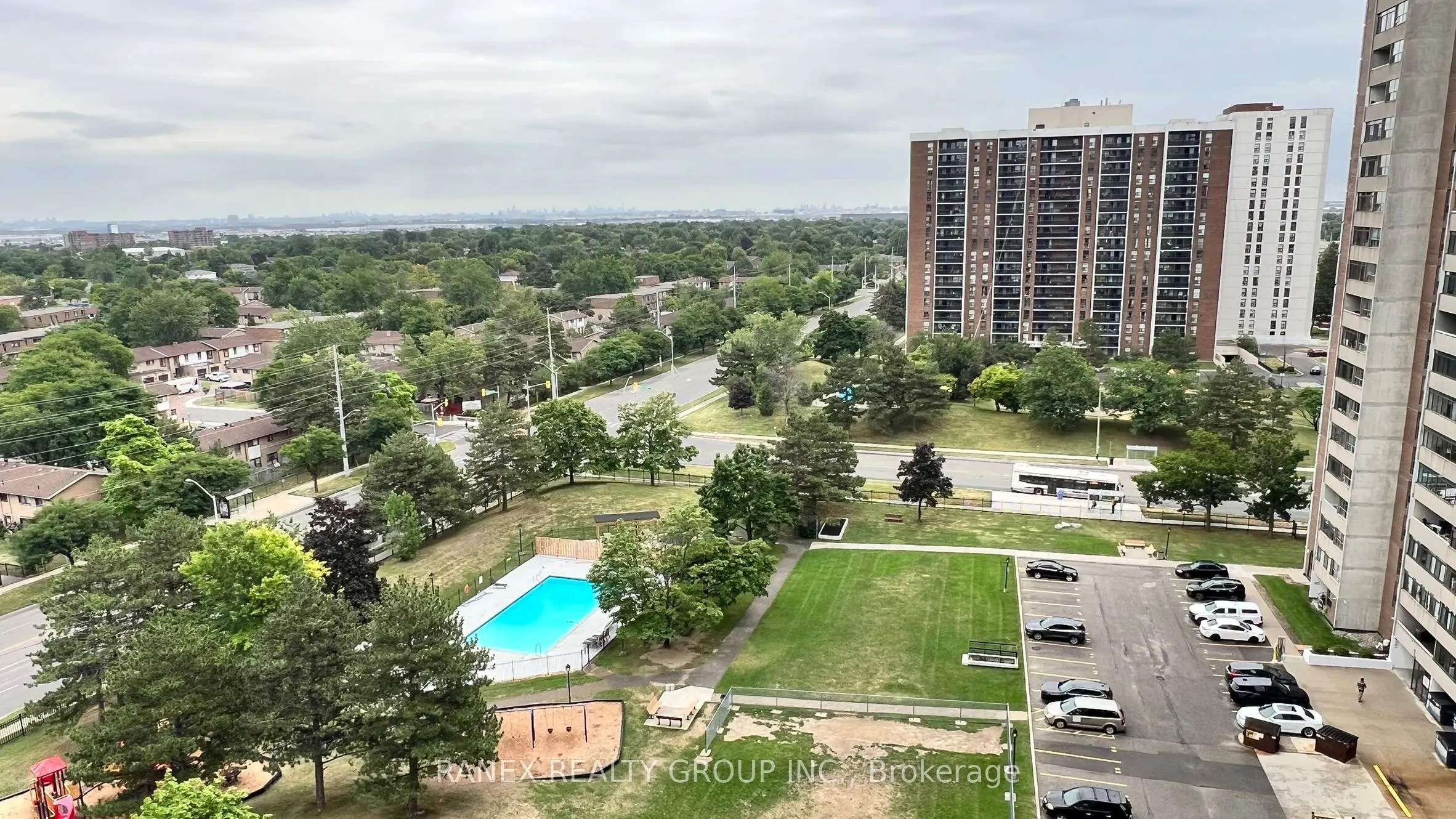 25 Kensington Road, #1407