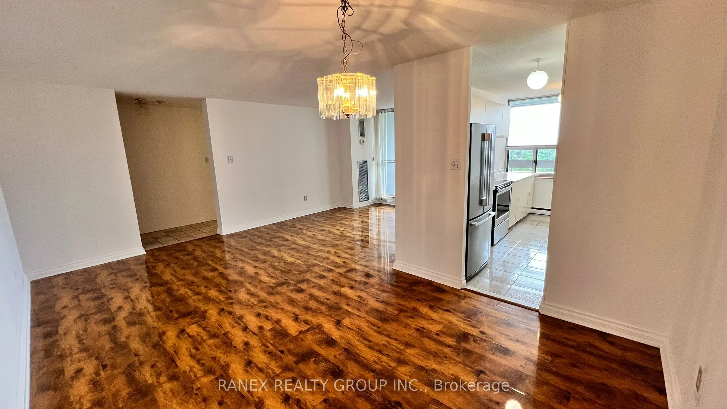 25 Kensington Road, #1407