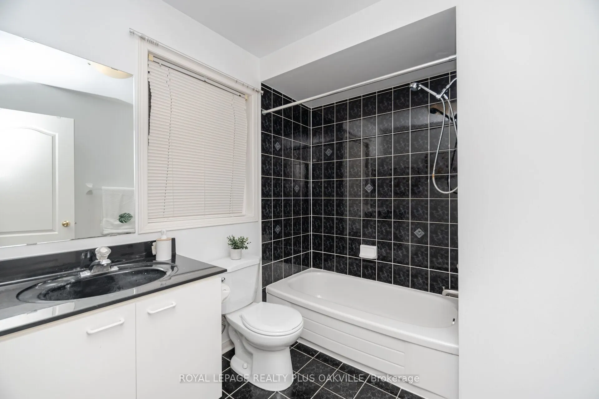 5974 Tweed Court