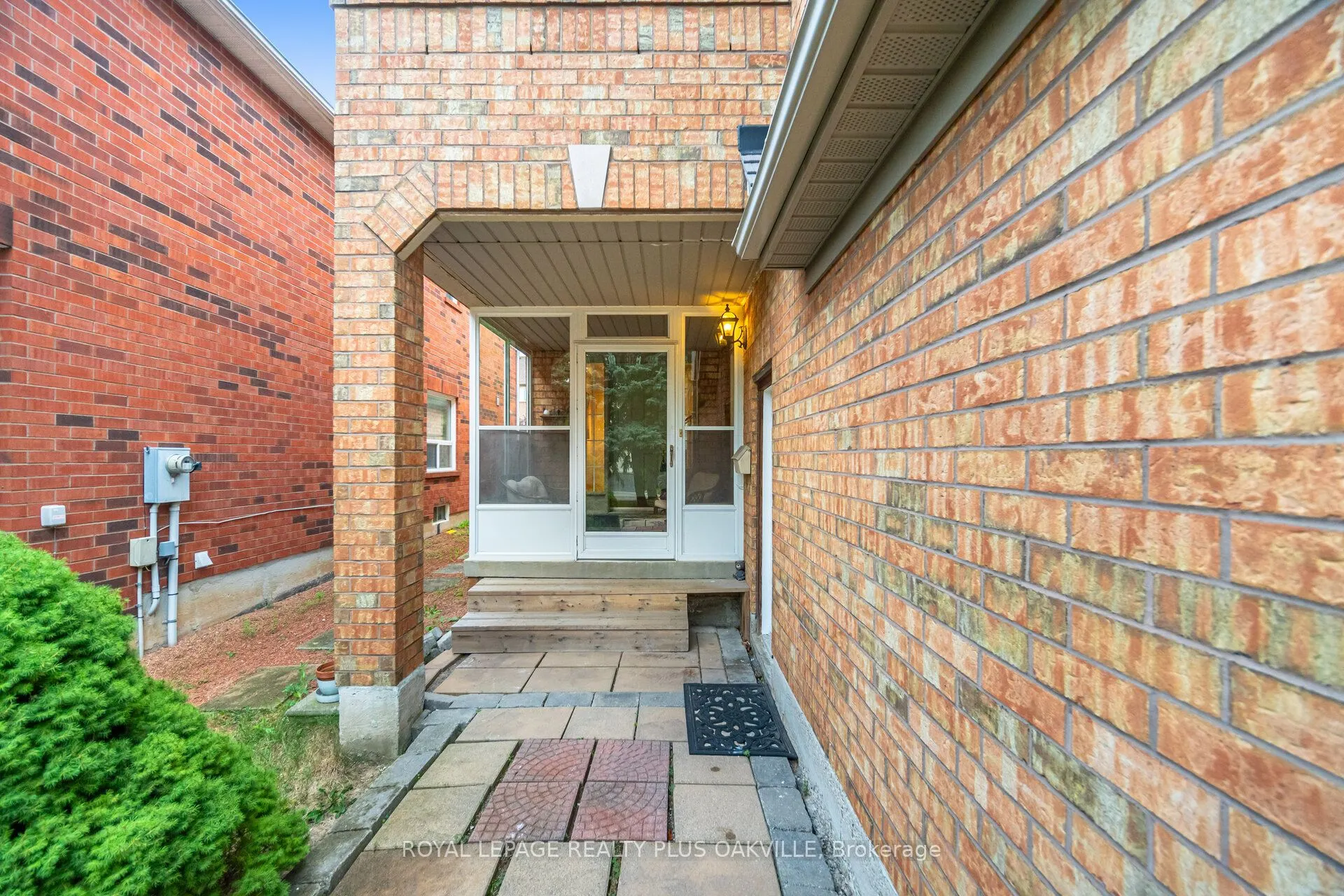 5974 Tweed Court